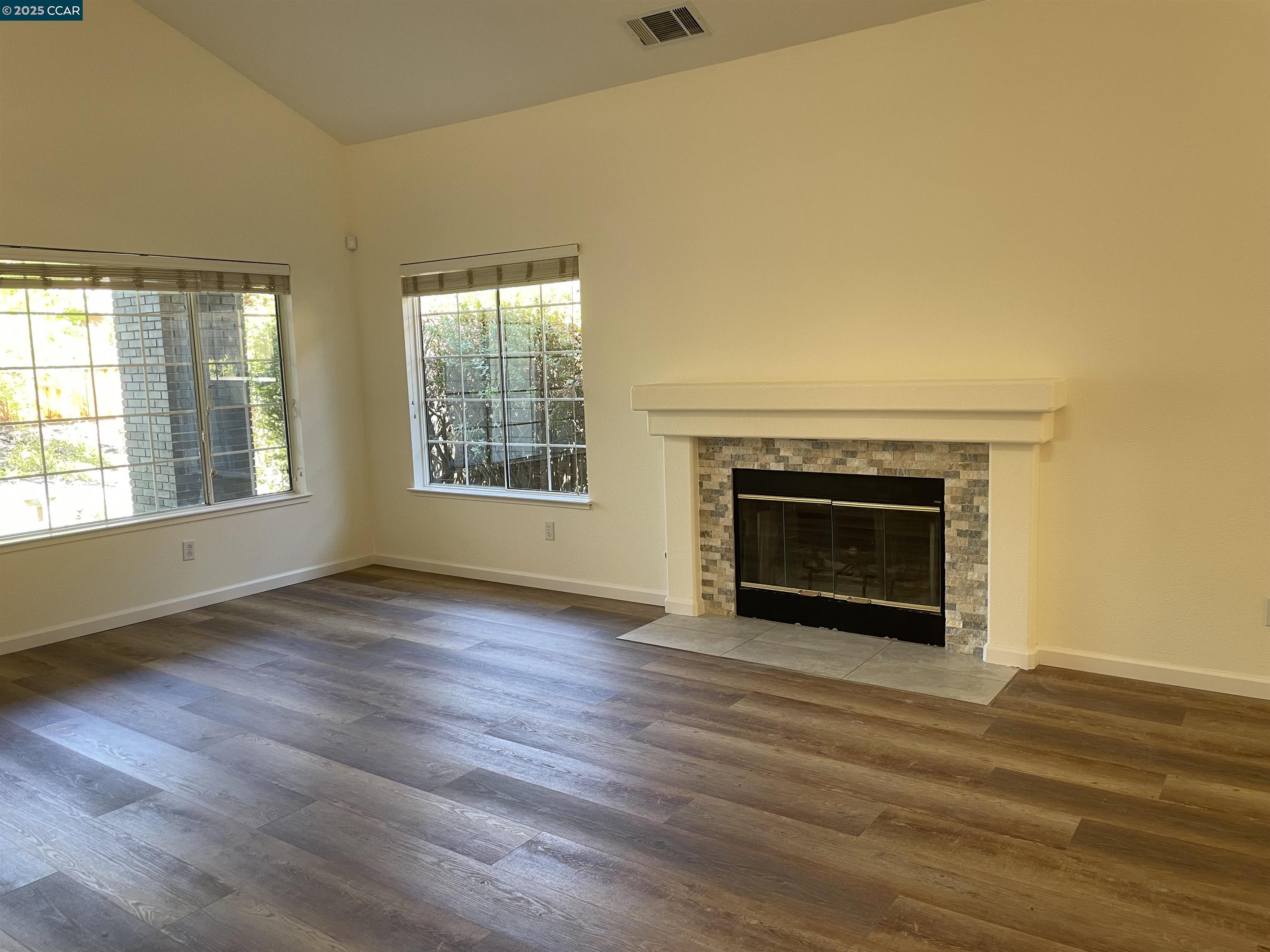 Detail Gallery Image 7 of 27 For 711 Bourne Ct, Danville,  CA 94506 - 5 Beds | 3 Baths