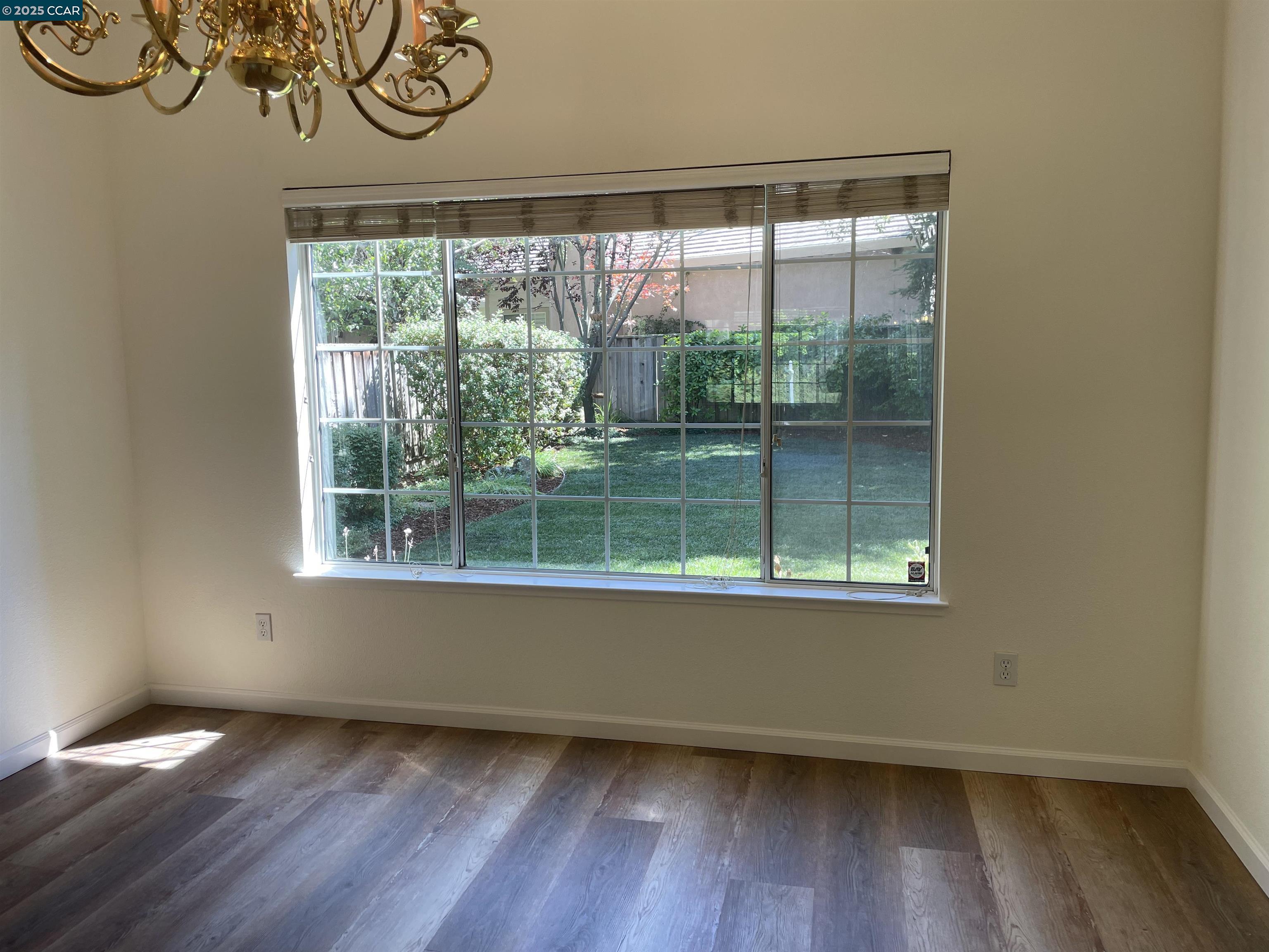 Detail Gallery Image 8 of 27 For 711 Bourne Ct, Danville,  CA 94506 - 5 Beds | 3 Baths