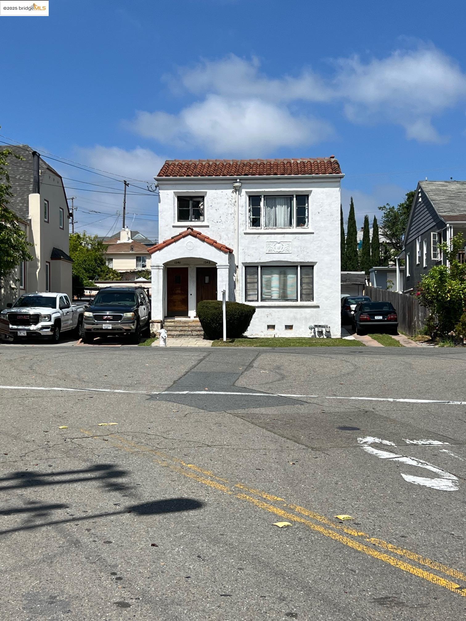 Detail Gallery Image 2 of 3 For 1342 E 31st St, Oakland,  CA 94602 - – Beds | – Baths