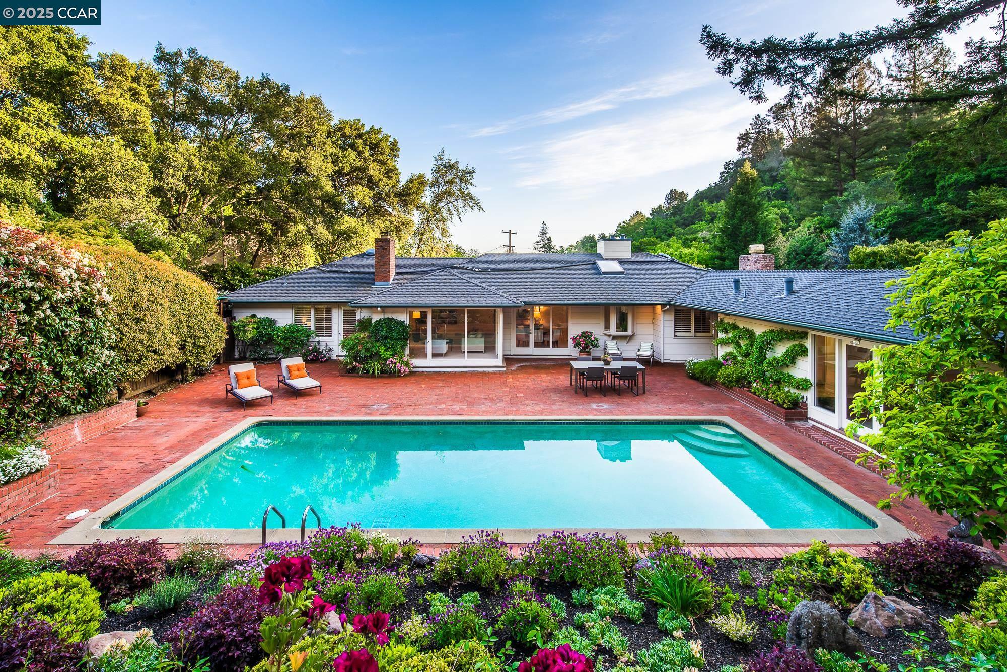 Detail Gallery Image 1 of 1 For 1226 Monticello Rd, Lafayette,  CA 94549 - 4 Beds | 4 Baths