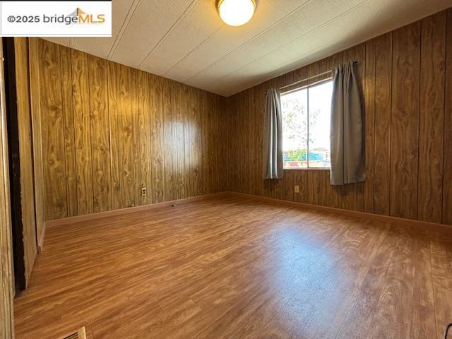 Detail Gallery Image 4 of 7 For 364 Stonyford Dr, Pittsburg,  CA 94565 - 3 Beds | 2 Baths