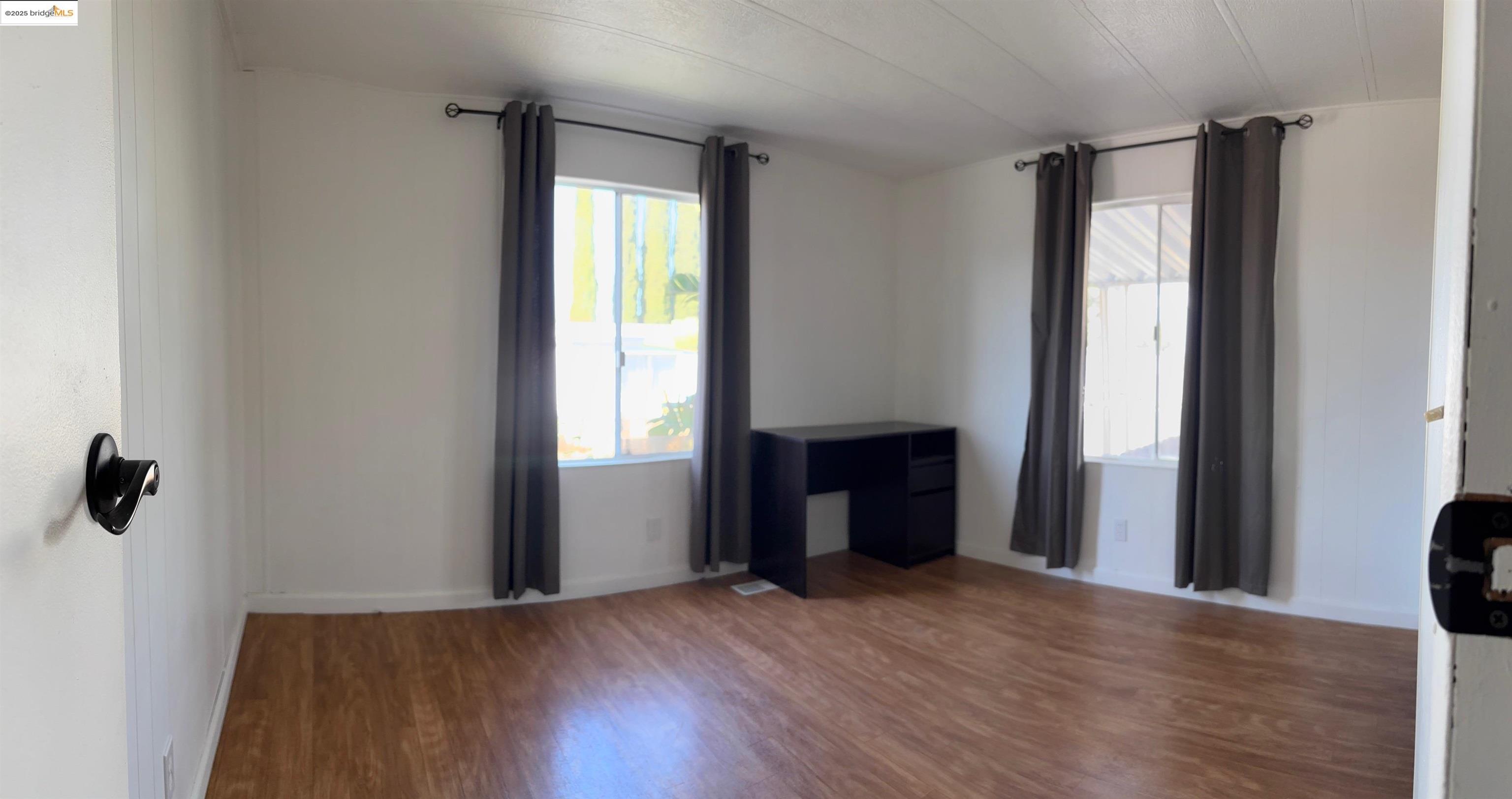 Detail Gallery Image 6 of 7 For 364 Stonyford Dr, Pittsburg,  CA 94565 - 3 Beds | 2 Baths