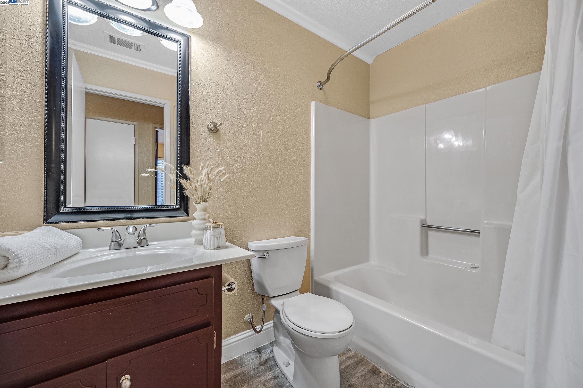 Detail Gallery Image 21 of 29 For 85 Deerwood Ln, Tracy,  CA 95376 - 3 Beds | 2 Baths