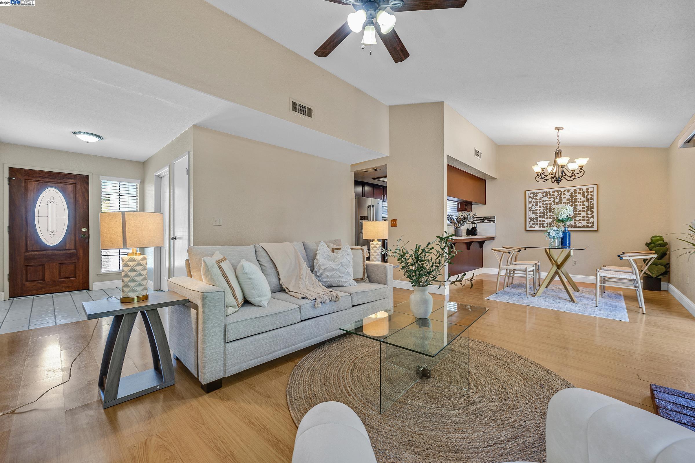 Detail Gallery Image 6 of 29 For 85 Deerwood Ln, Tracy,  CA 95376 - 3 Beds | 2 Baths