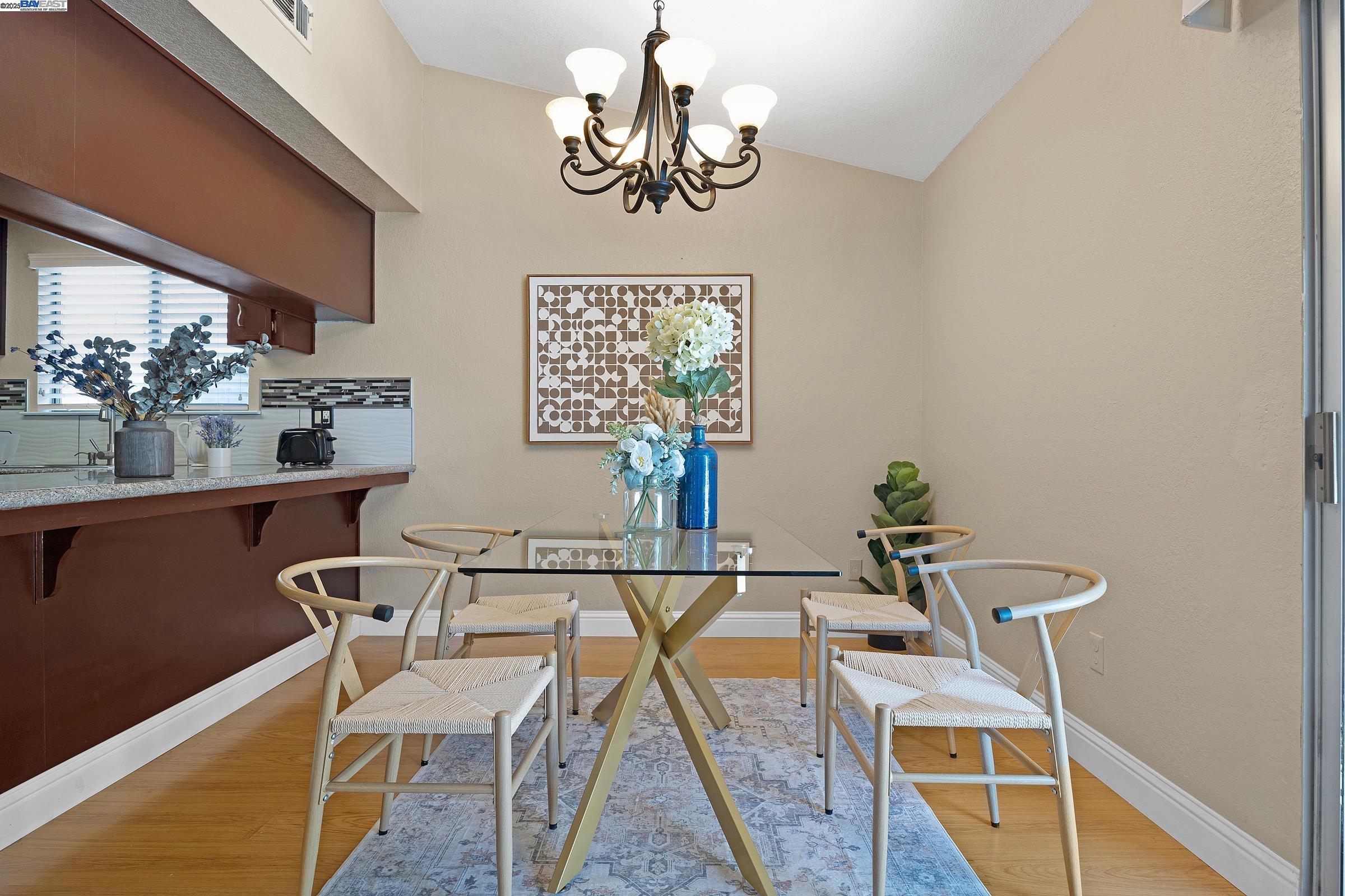 Detail Gallery Image 8 of 29 For 85 Deerwood Ln, Tracy,  CA 95376 - 3 Beds | 2 Baths
