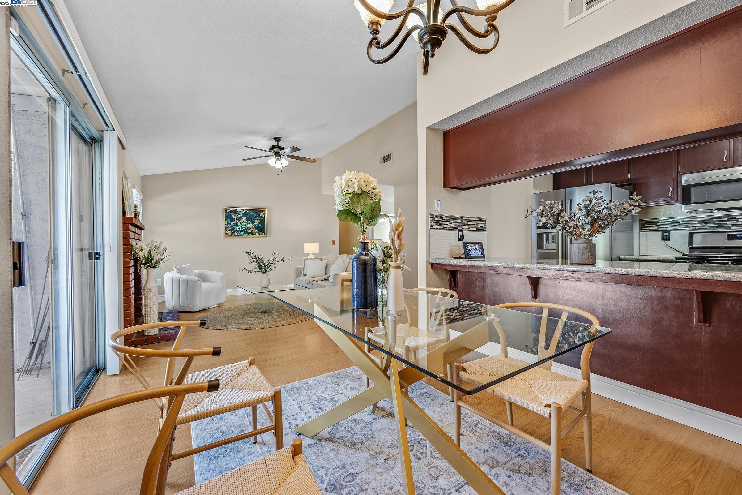 Detail Gallery Image 9 of 29 For 85 Deerwood Ln, Tracy,  CA 95376 - 3 Beds | 2 Baths