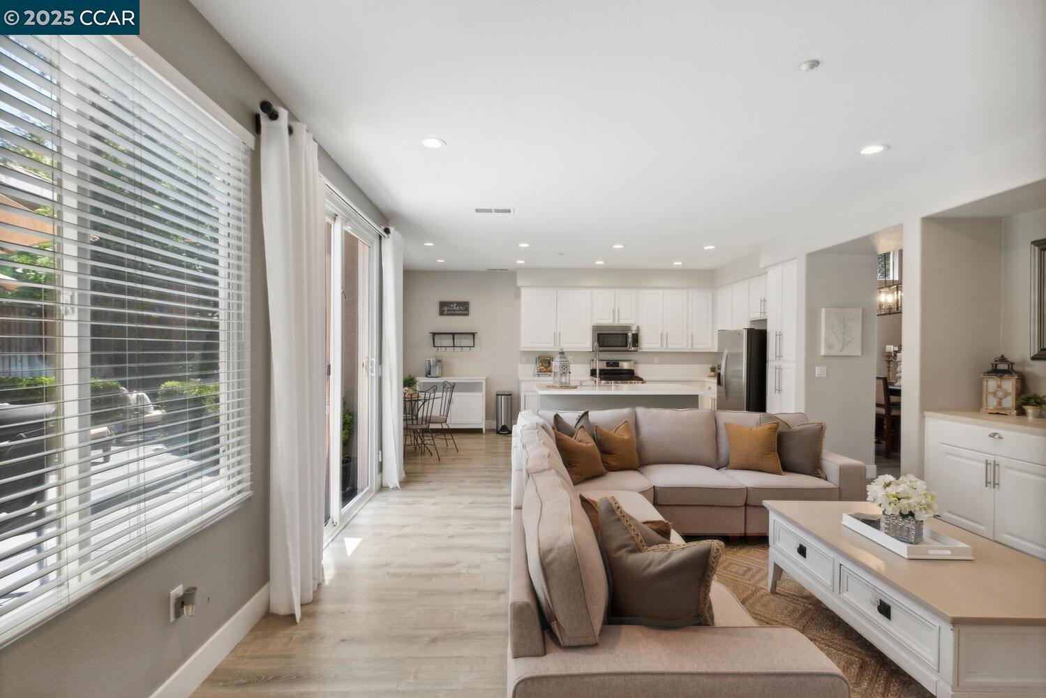 Detail Gallery Image 22 of 59 For 96 Heritage Way, Brentwood,  CA 94513 - 3 Beds | 3 Baths