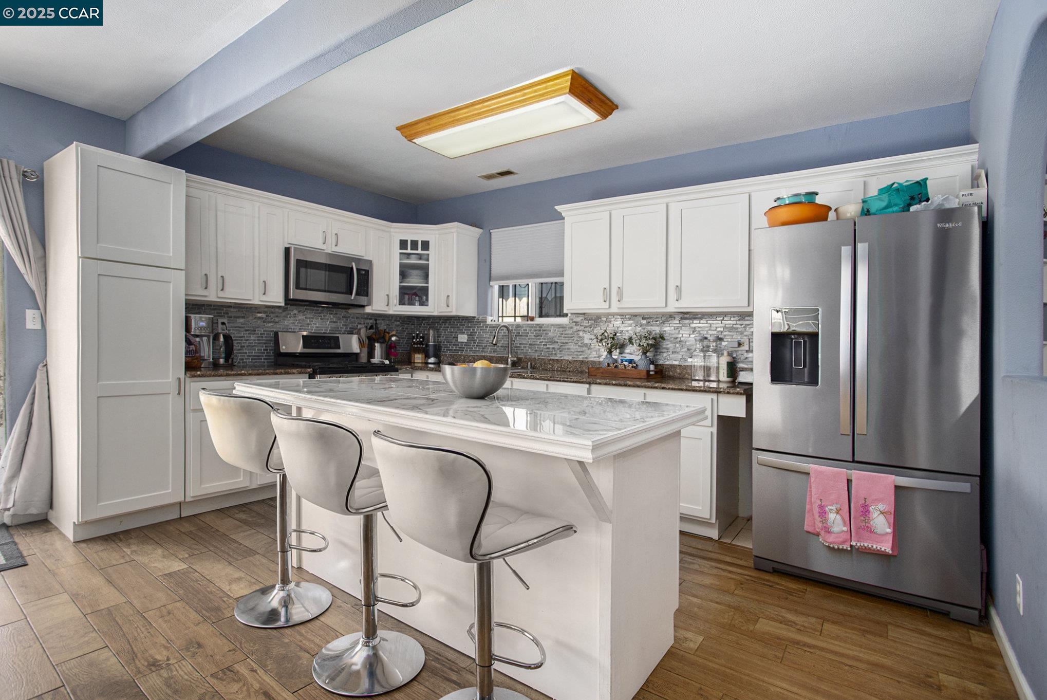 Detail Gallery Image 13 of 29 For 312 Barrett Ave, Richmond,  CA 94801 - 4 Beds | 3 Baths