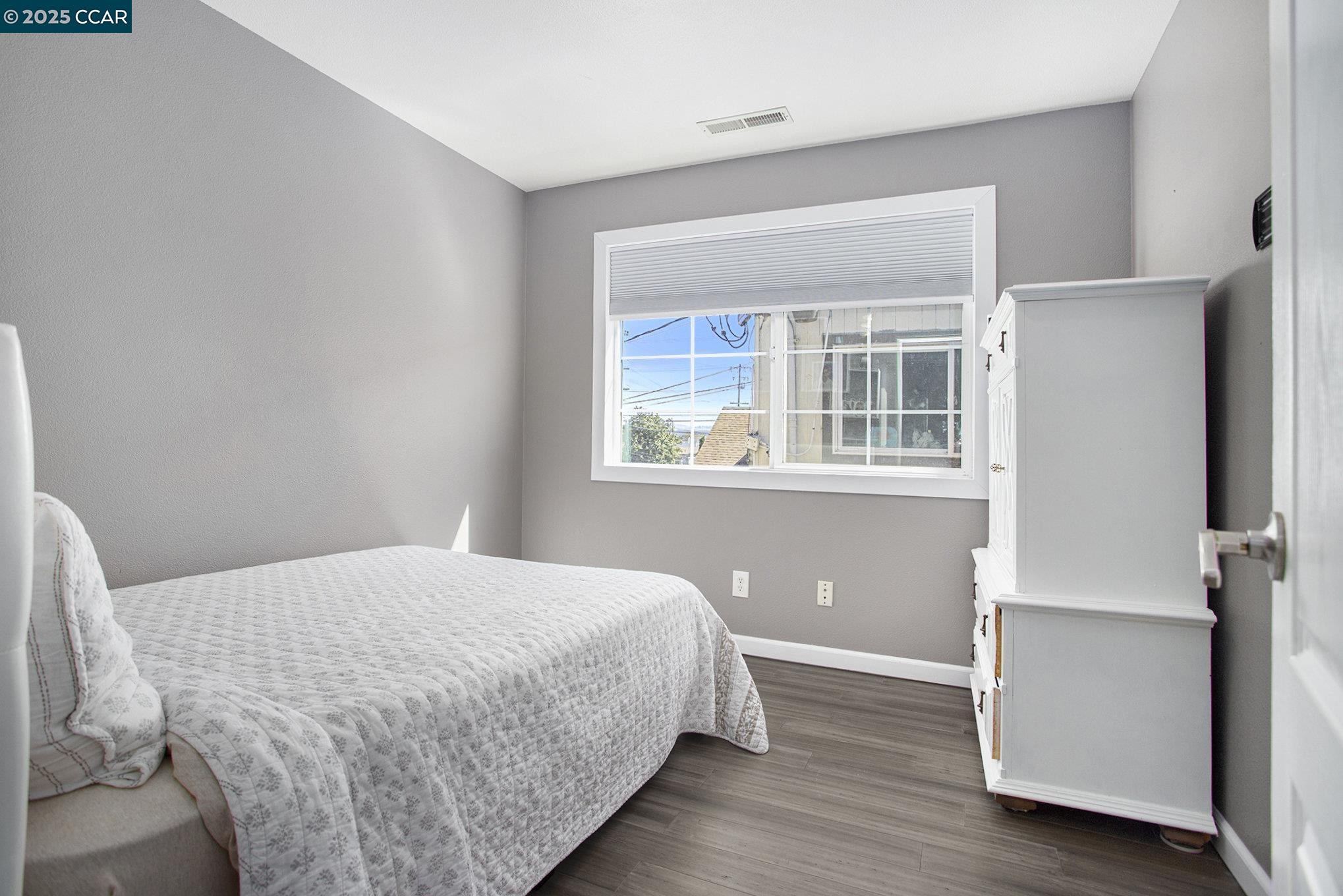 Detail Gallery Image 21 of 29 For 312 Barrett Ave, Richmond,  CA 94801 - 4 Beds | 3 Baths