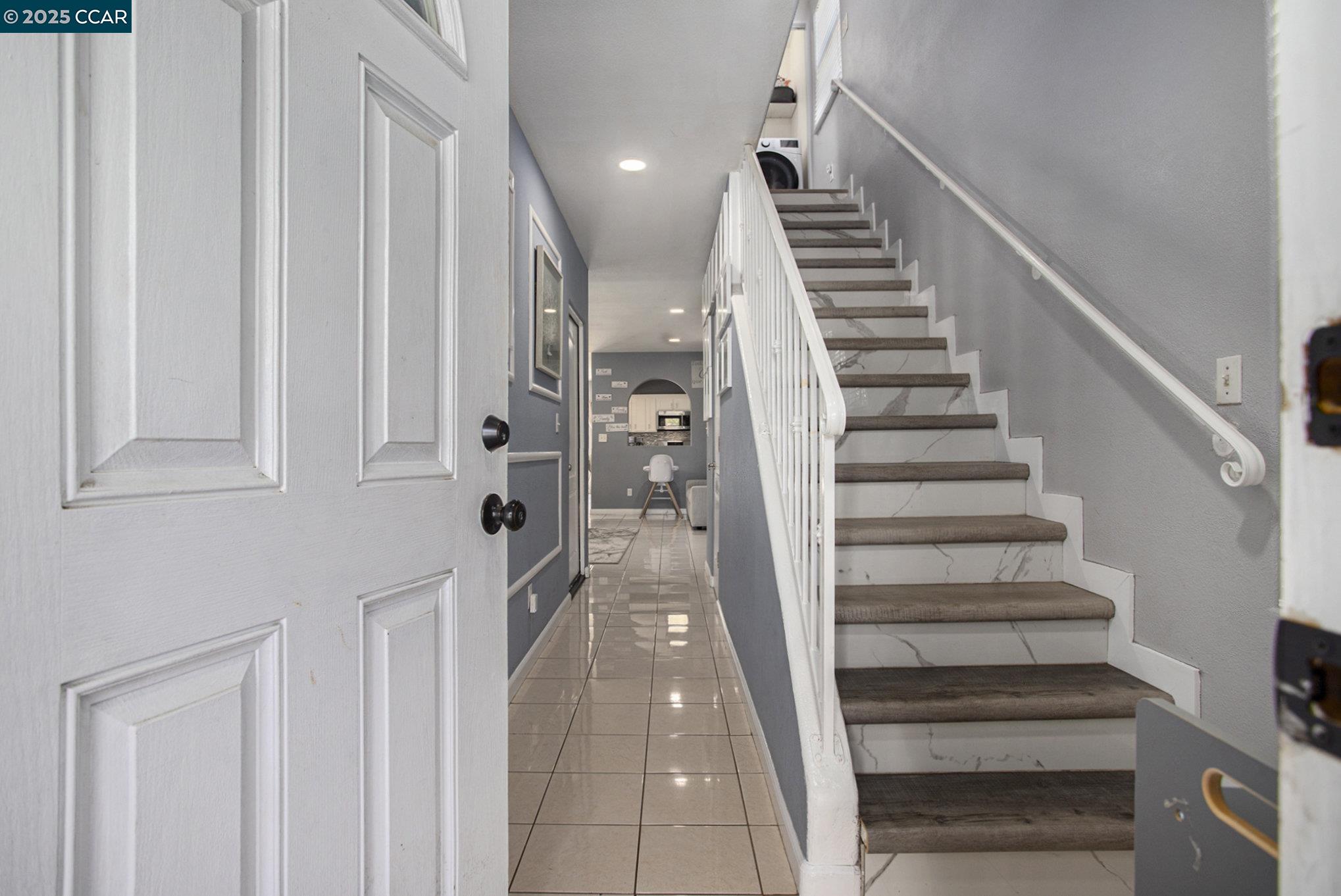 Detail Gallery Image 5 of 29 For 312 Barrett Ave, Richmond,  CA 94801 - 4 Beds | 3 Baths