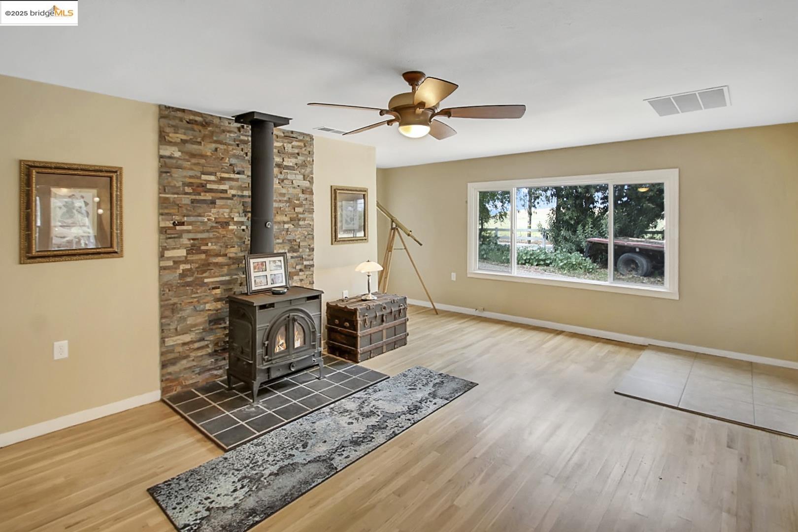 Detail Gallery Image 16 of 60 For 15685 Kelso Road, Mountain House,  CA 95391 - 4 Beds | 3 Baths
