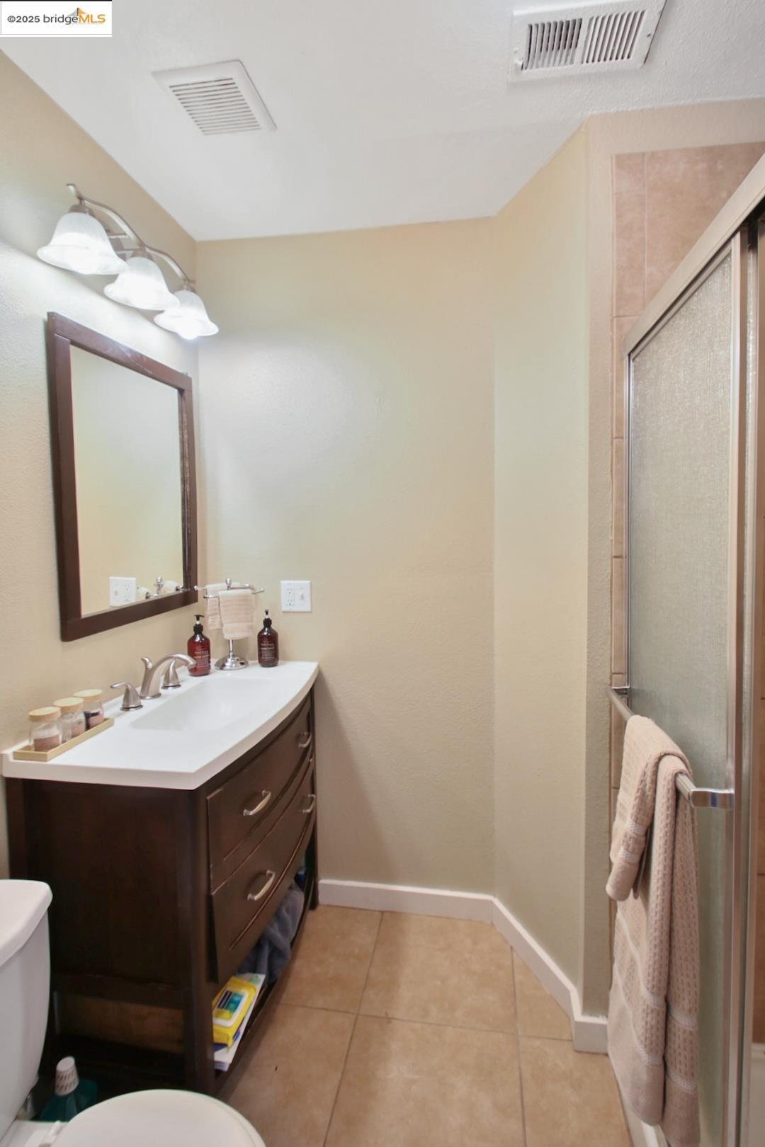Detail Gallery Image 20 of 60 For 15685 Kelso Road, Mountain House,  CA 95391 - 4 Beds | 3 Baths