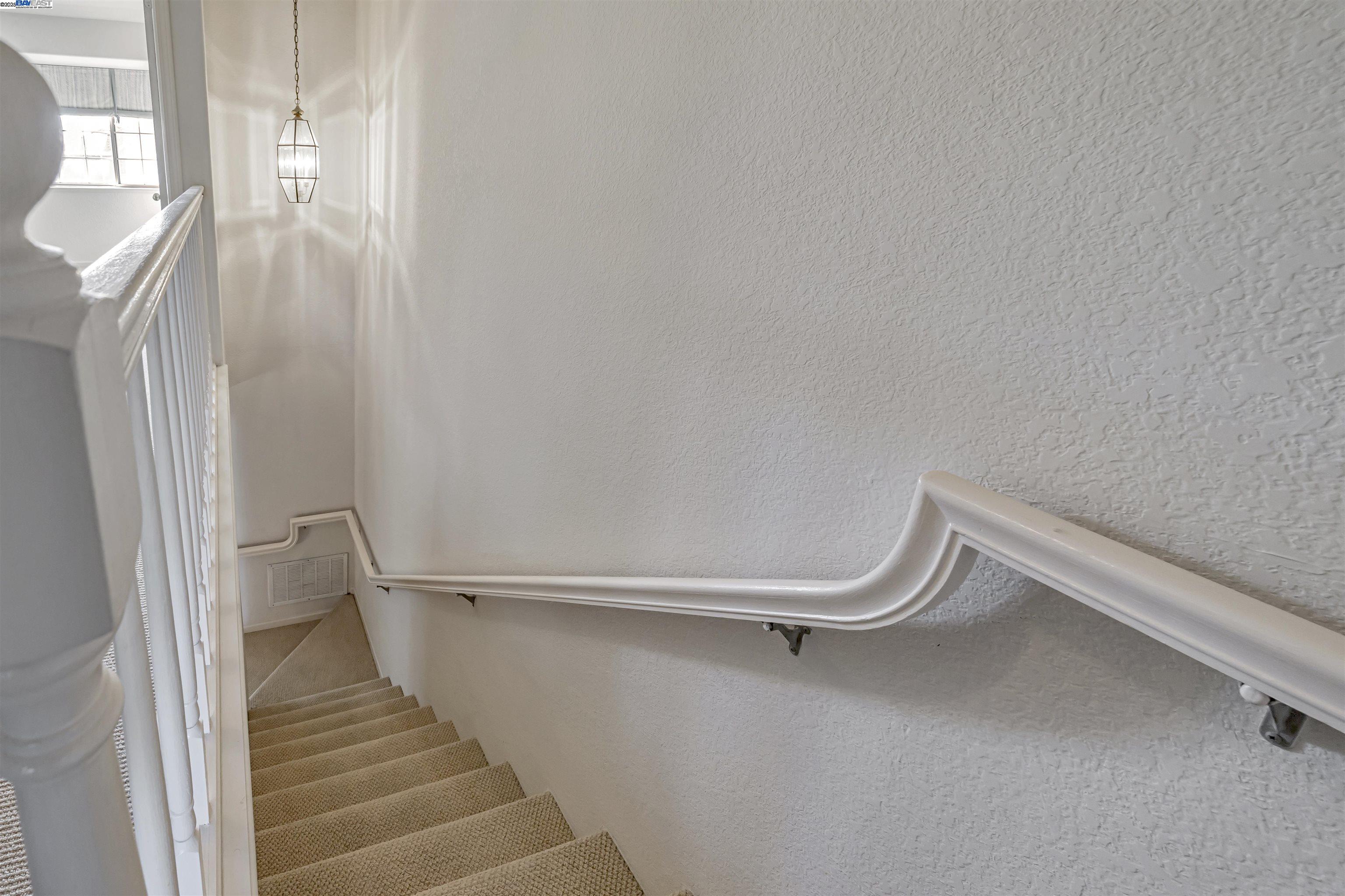 Detail Gallery Image 15 of 31 For 312 Treasure Island Dr, Belmont,  CA 94002 - 3 Beds | 3/1 Baths