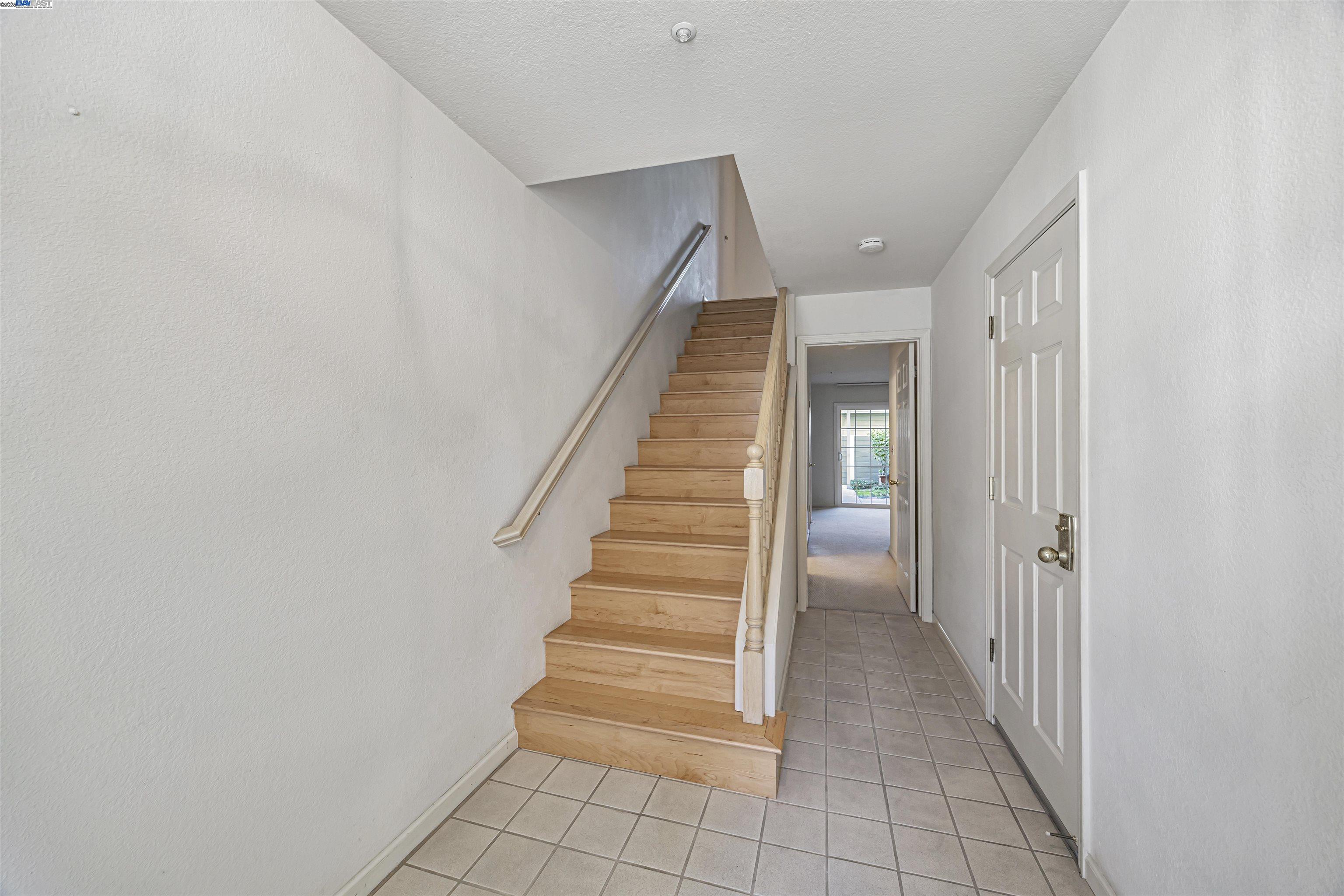 Detail Gallery Image 3 of 31 For 312 Treasure Island Dr, Belmont,  CA 94002 - 3 Beds | 3/1 Baths