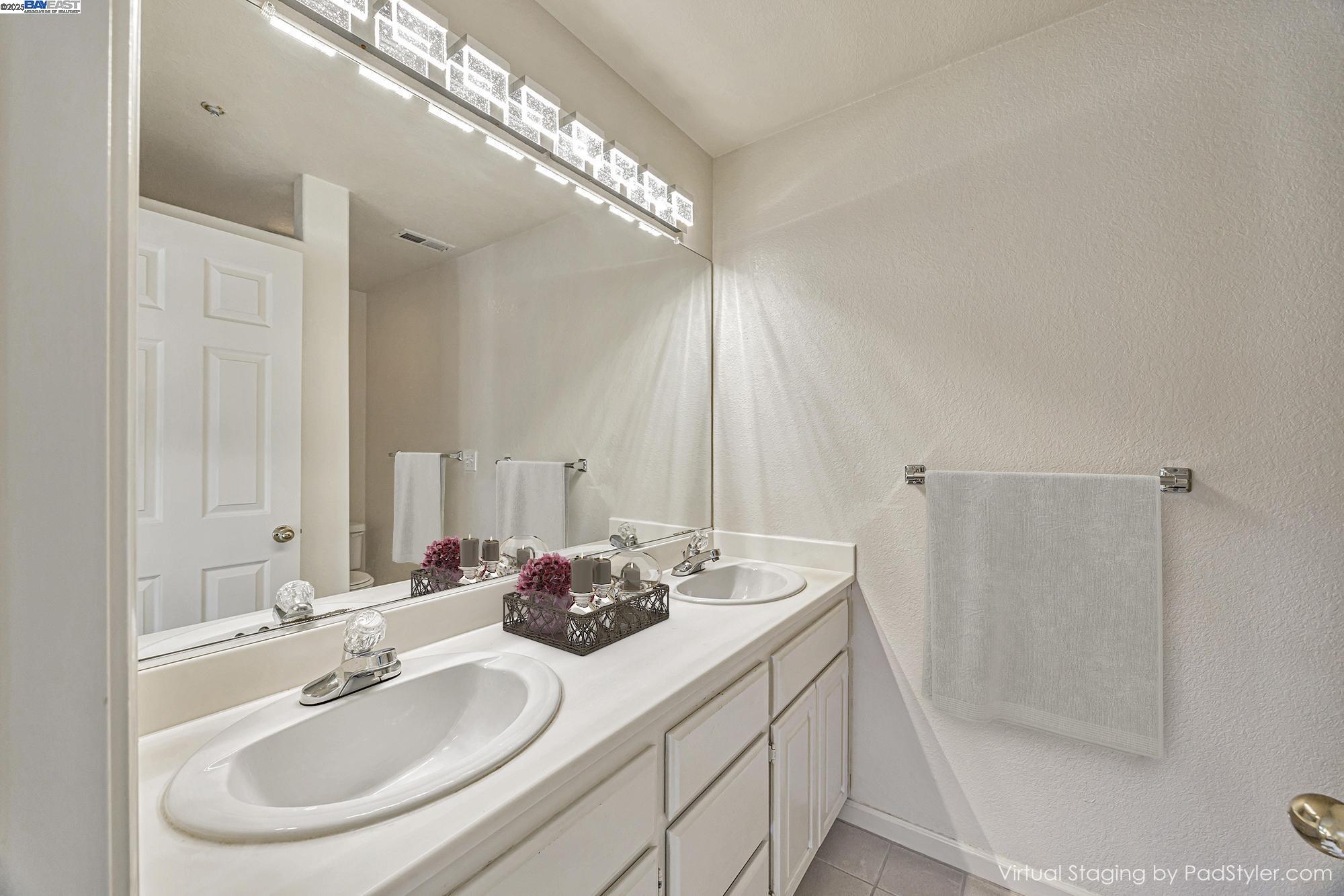 Detail Gallery Image 21 of 31 For 312 Treasure Island Dr, Belmont,  CA 94002 - 3 Beds | 3/1 Baths