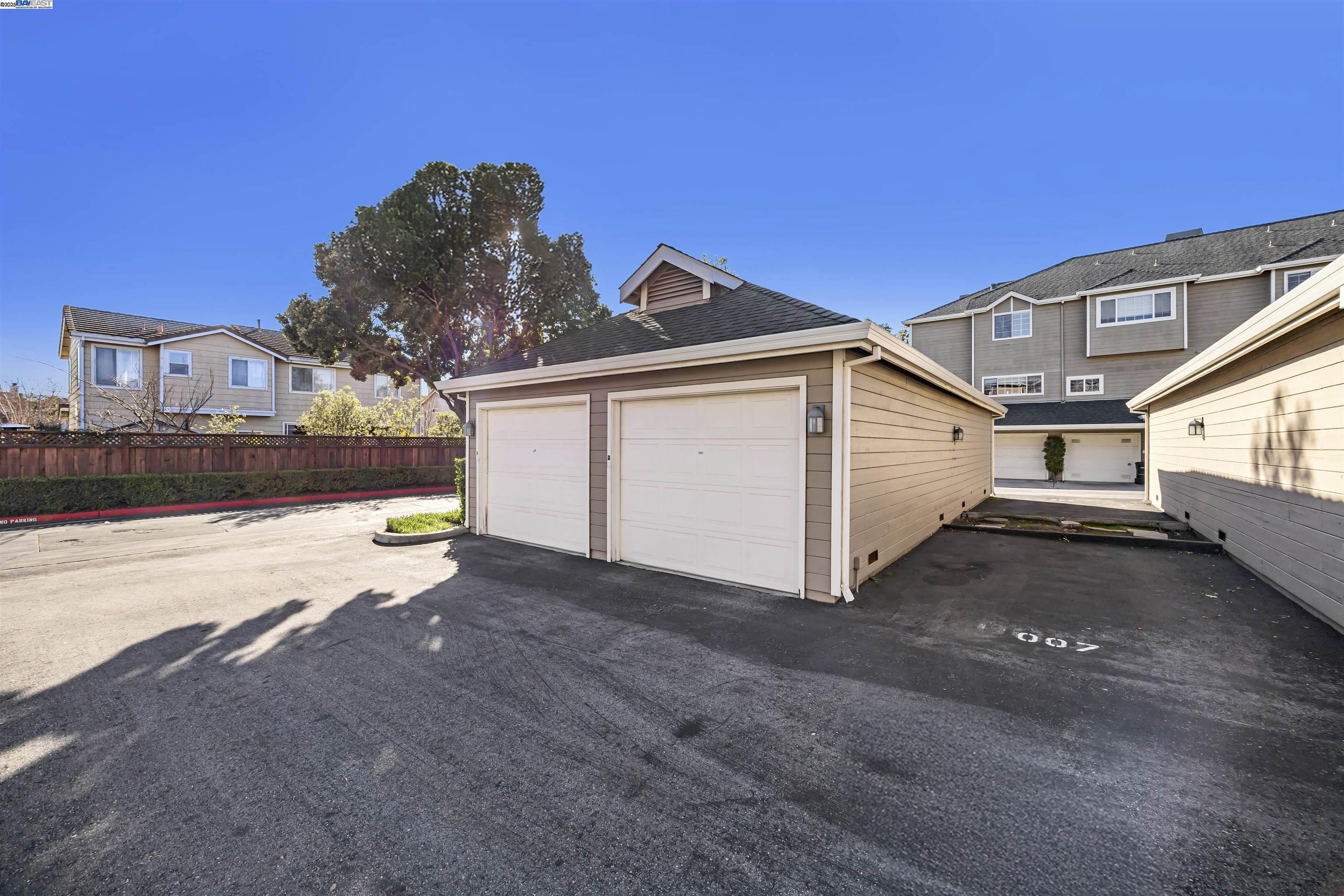 Detail Gallery Image 25 of 31 For 312 Treasure Island Dr, Belmont,  CA 94002 - 3 Beds | 3/1 Baths