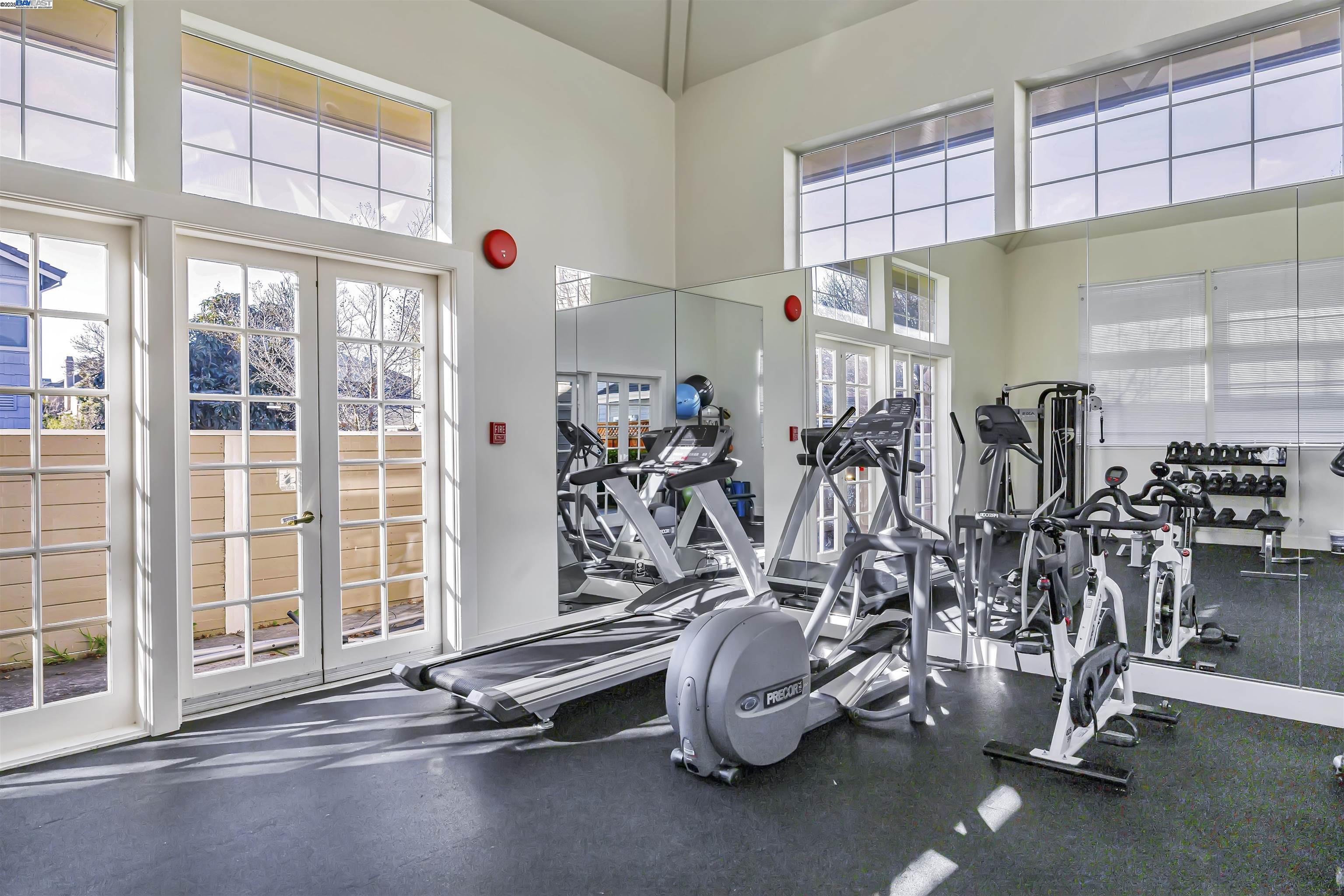Detail Gallery Image 30 of 31 For 312 Treasure Island Dr, Belmont,  CA 94002 - 3 Beds | 3/1 Baths