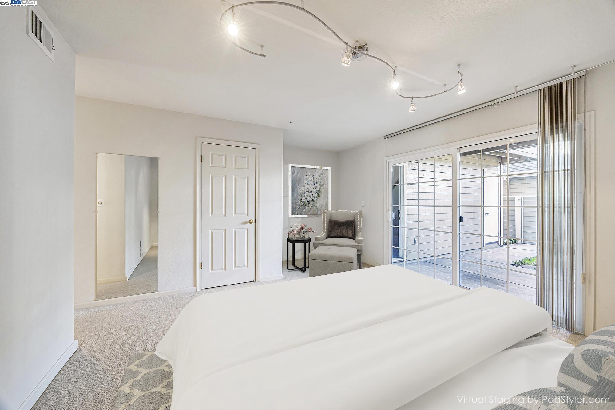 Detail Gallery Image 5 of 31 For 312 Treasure Island Dr, Belmont,  CA 94002 - 3 Beds | 3/1 Baths
