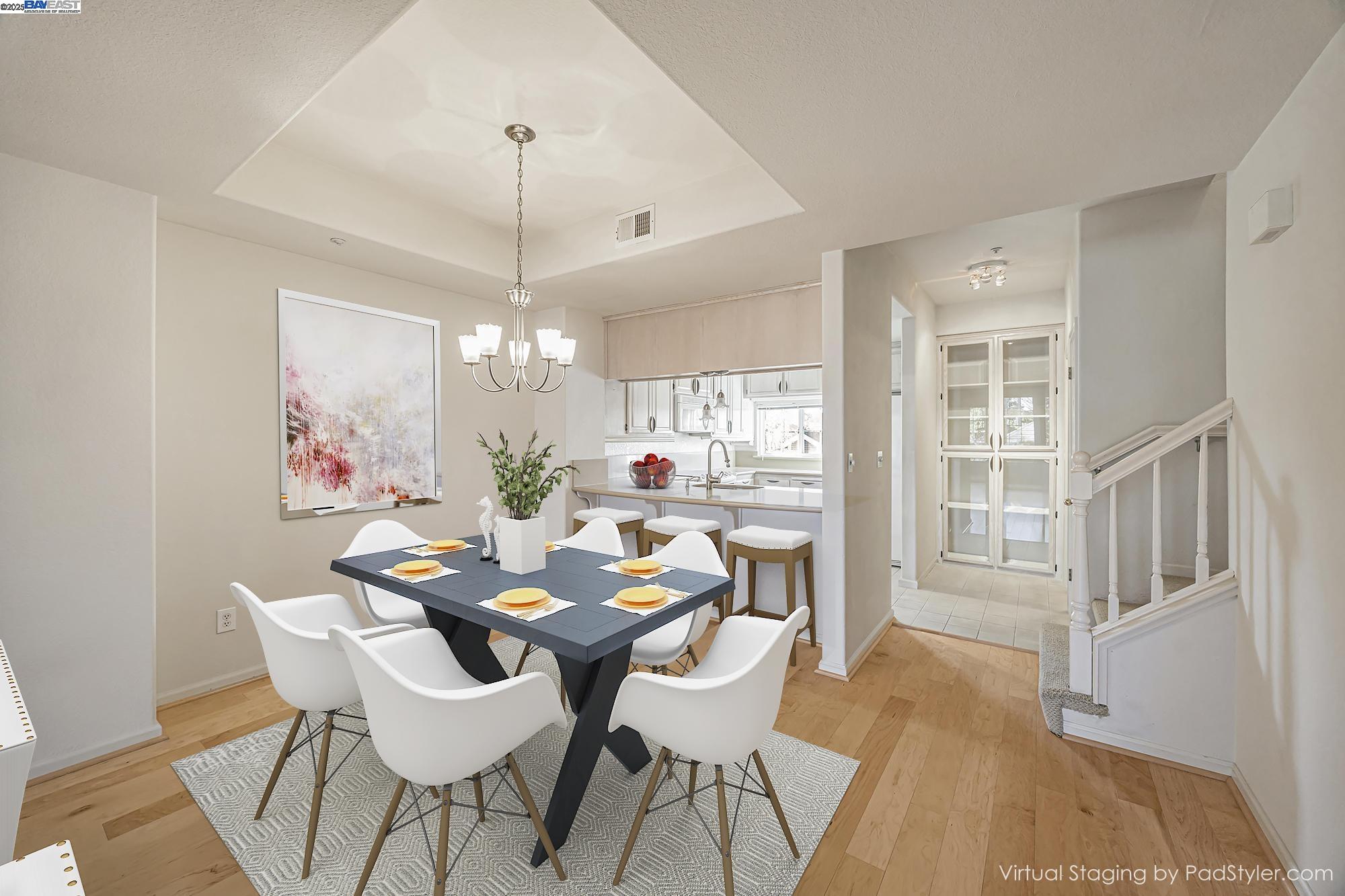 Detail Gallery Image 10 of 31 For 312 Treasure Island Dr, Belmont,  CA 94002 - 3 Beds | 3/1 Baths
