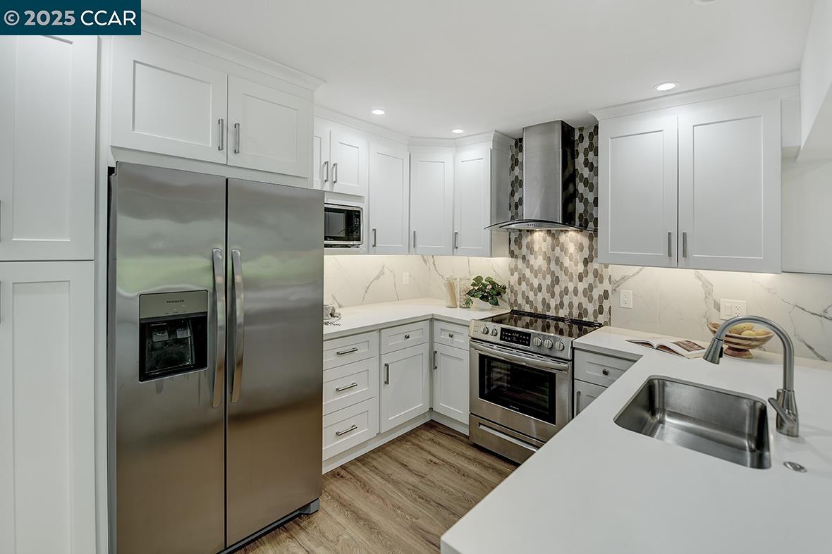 Detail Gallery Image 2 of 56 For 1317 Stanley Dollar Dr #4,  Walnut Creek,  CA 94595 - 2 Beds | 2 Baths