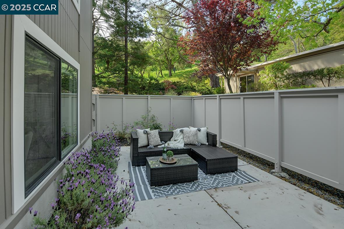 Detail Gallery Image 35 of 56 For 1317 Stanley Dollar Dr #4,  Walnut Creek,  CA 94595 - 2 Beds | 2 Baths