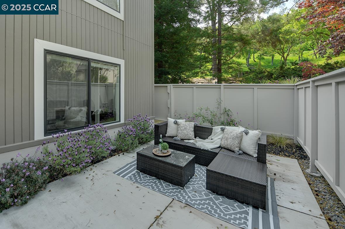 Detail Gallery Image 36 of 56 For 1317 Stanley Dollar Dr #4,  Walnut Creek,  CA 94595 - 2 Beds | 2 Baths