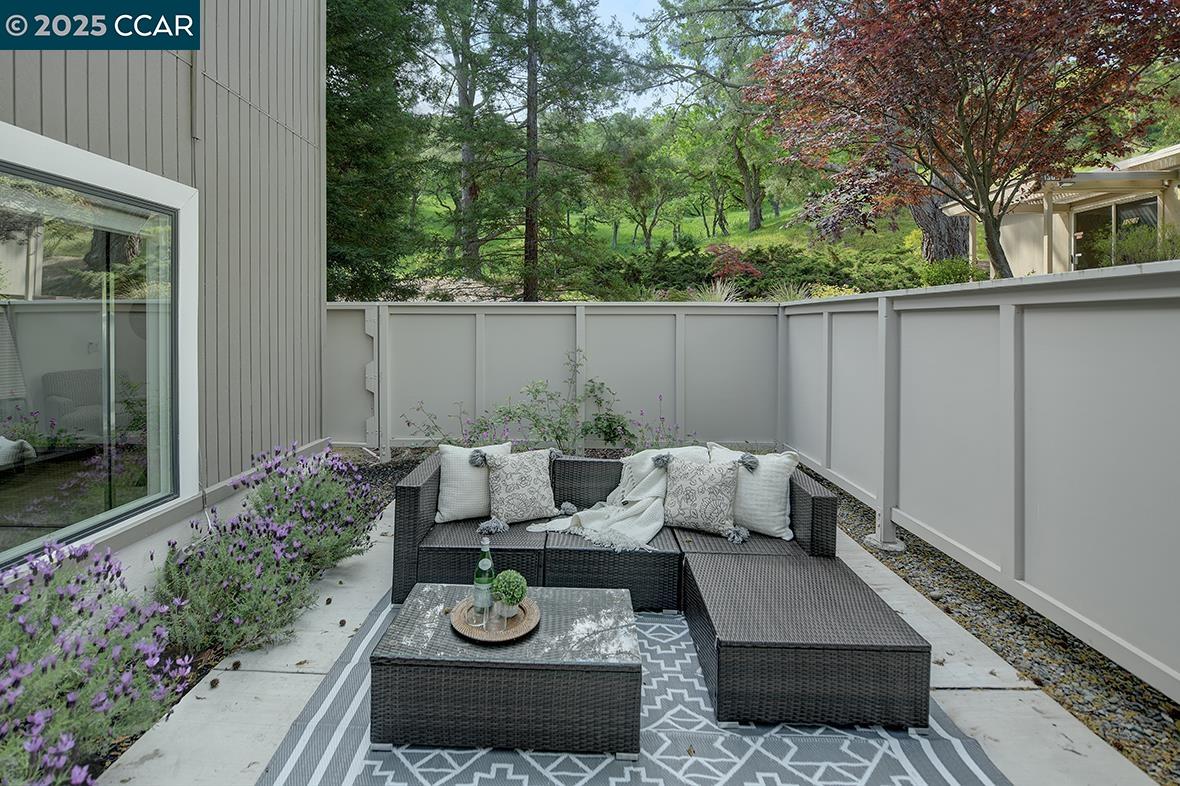 Detail Gallery Image 39 of 56 For 1317 Stanley Dollar Dr #4,  Walnut Creek,  CA 94595 - 2 Beds | 2 Baths