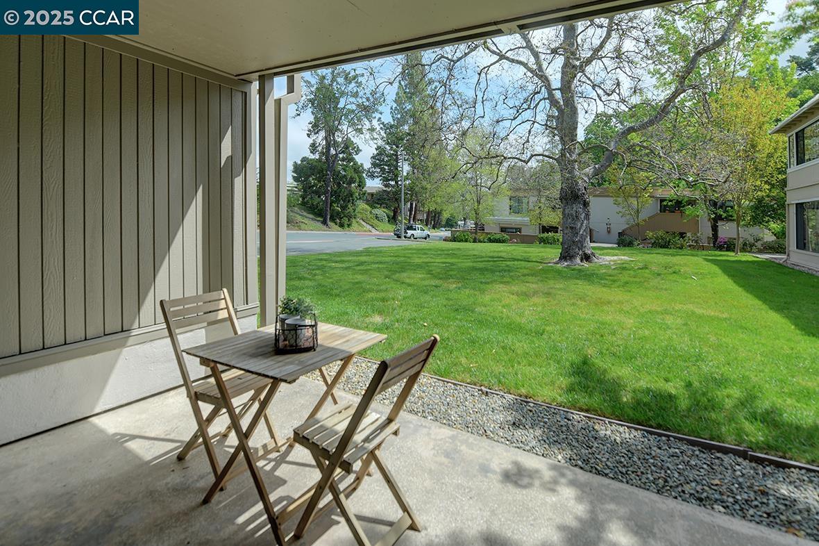 Detail Gallery Image 8 of 56 For 1317 Stanley Dollar Dr #4,  Walnut Creek,  CA 94595 - 2 Beds | 2 Baths