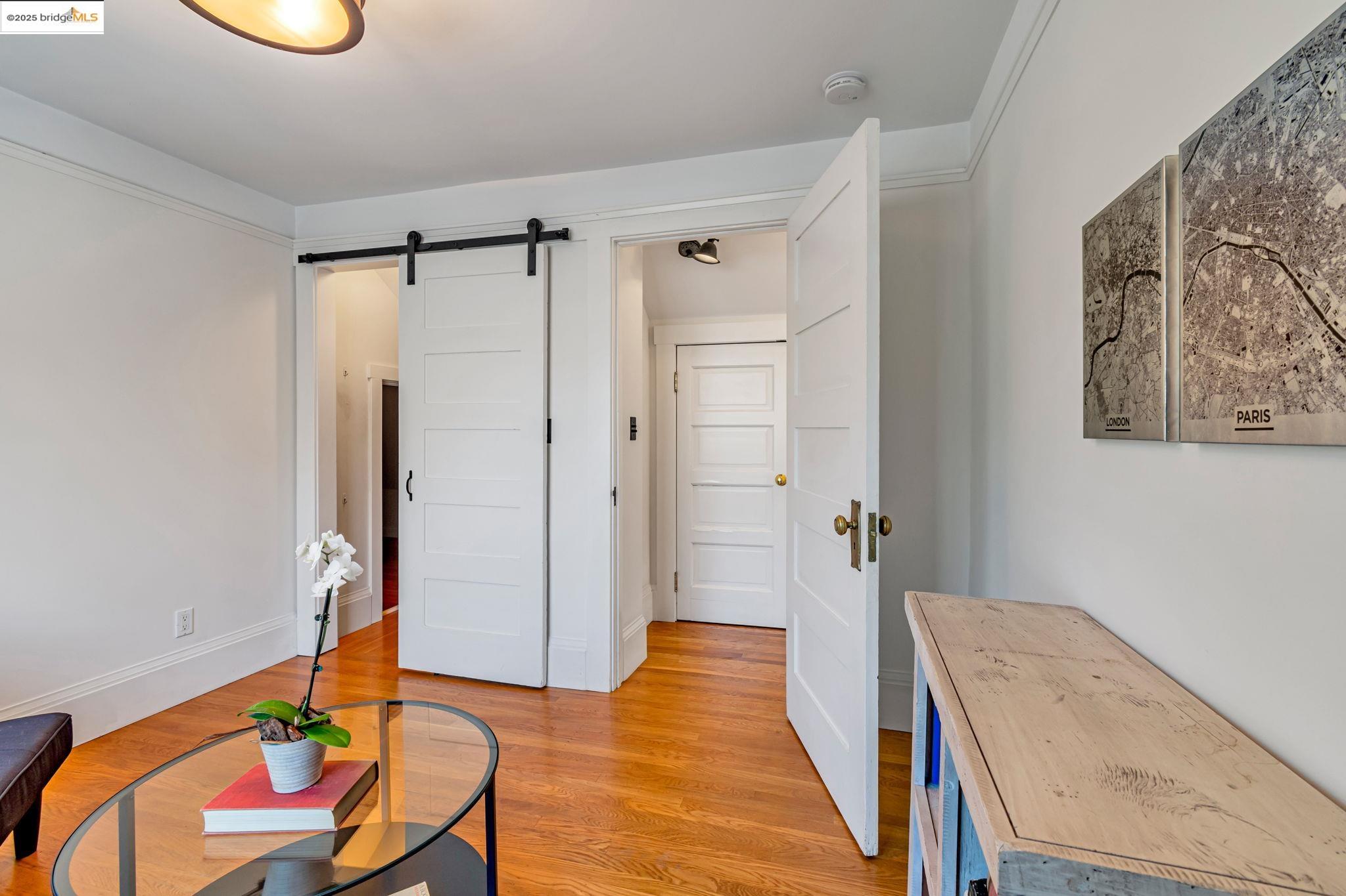 Detail Gallery Image 26 of 43 For 6108 Hillegass Ave, Oakland,  CA 94618 - 5 Beds | 4 Baths