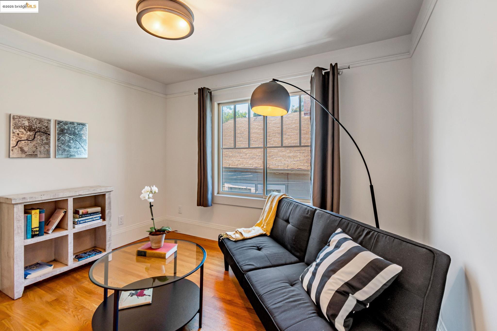 Detail Gallery Image 30 of 43 For 6108 Hillegass Ave, Oakland,  CA 94618 - 5 Beds | 4 Baths