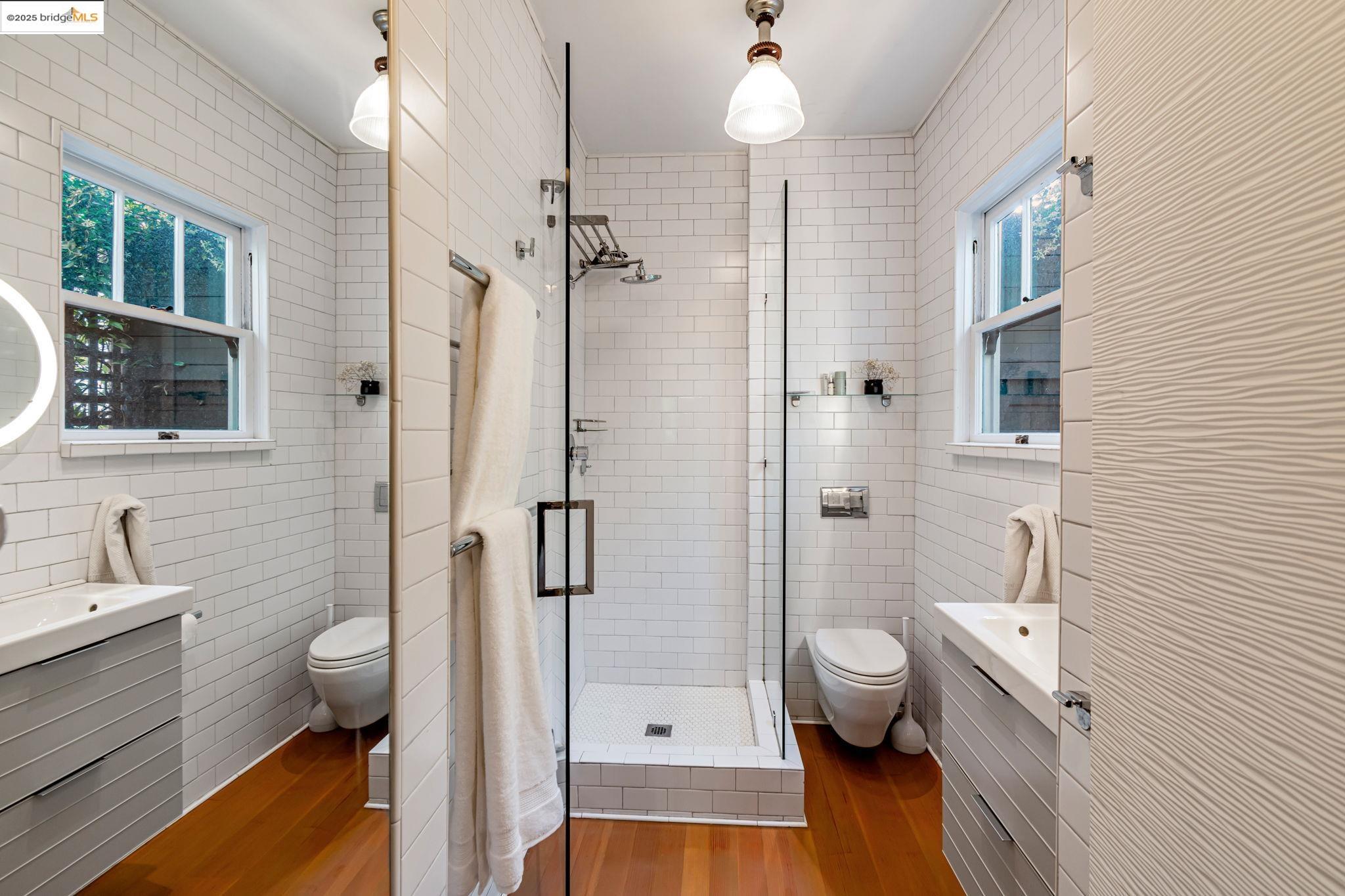Detail Gallery Image 38 of 43 For 6108 Hillegass Ave, Oakland,  CA 94618 - 5 Beds | 4 Baths