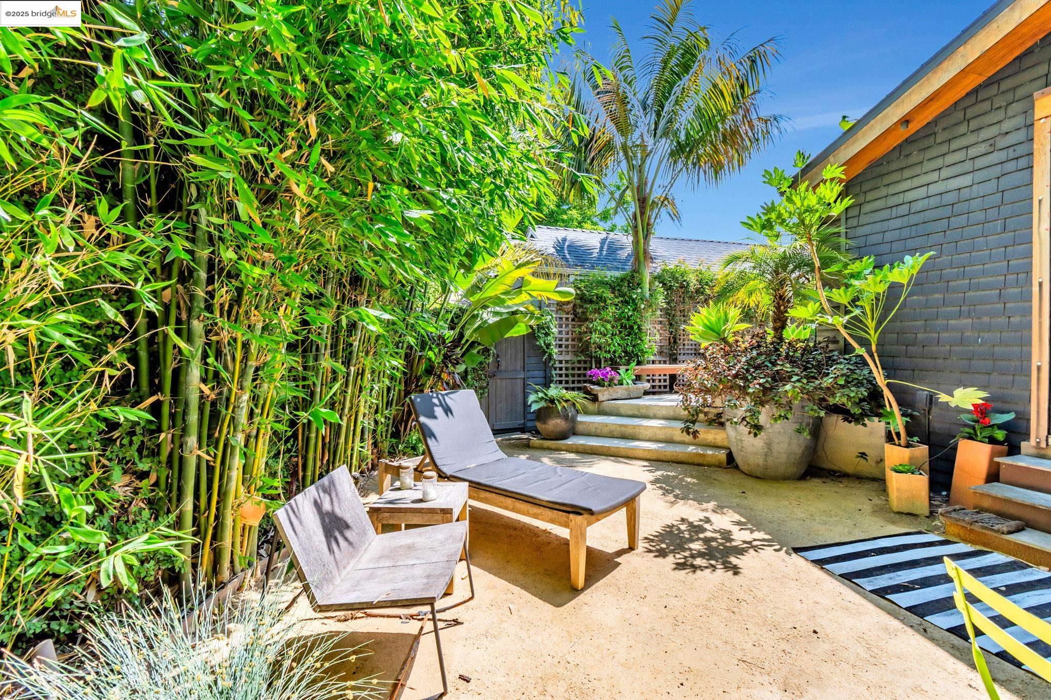 Detail Gallery Image 42 of 43 For 6108 Hillegass Ave, Oakland,  CA 94618 - 5 Beds | 4 Baths