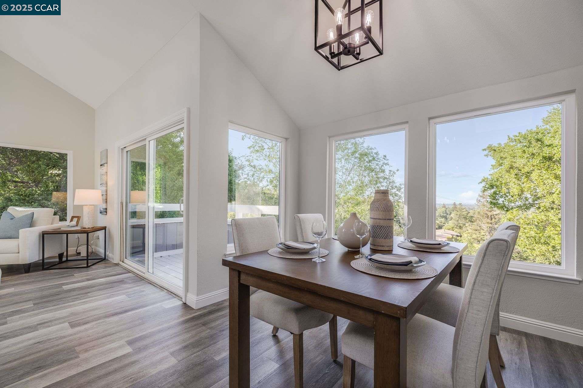 Detail Gallery Image 14 of 33 For 1658 Terrace Way, Walnut Creek,  CA 94597 - 2 Beds | 2 Baths