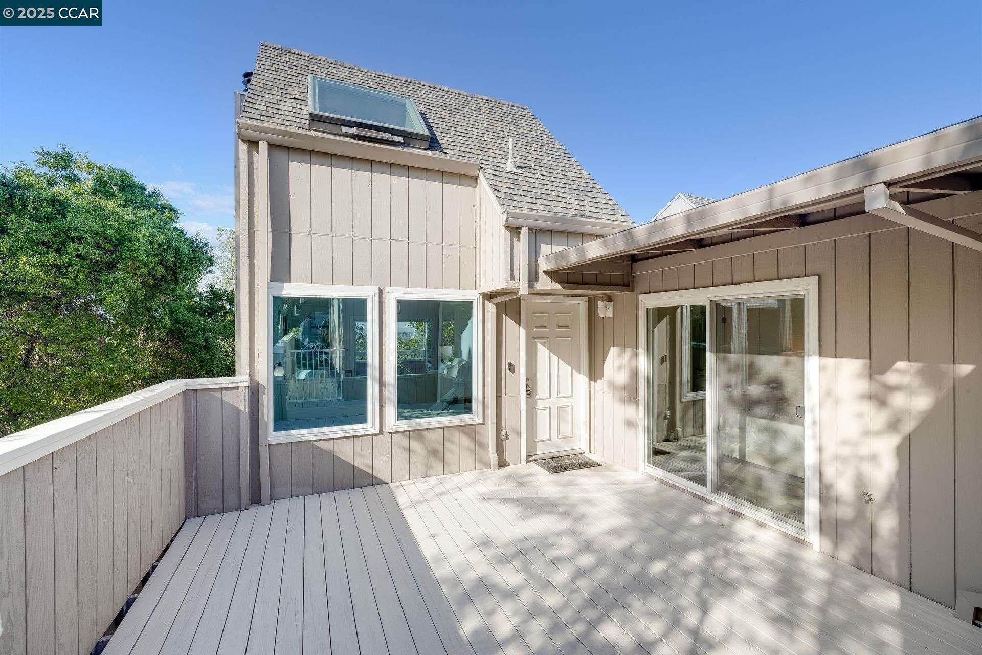 Detail Gallery Image 8 of 33 For 1658 Terrace Way, Walnut Creek,  CA 94597 - 2 Beds | 2 Baths