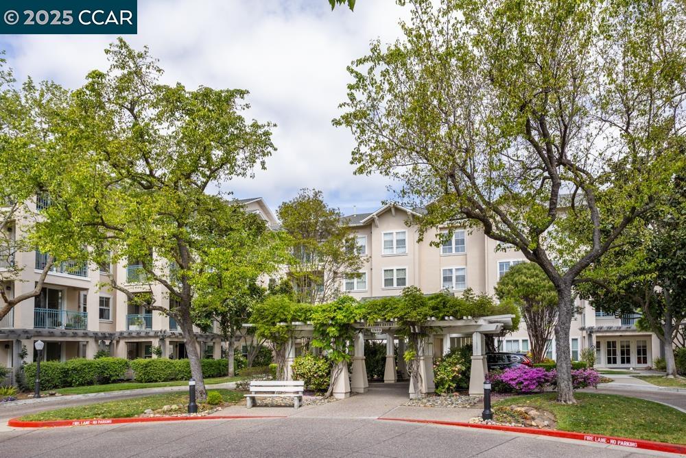 More Details about MLS # 41094000 : 1860 TICE CREEK DR # 1430