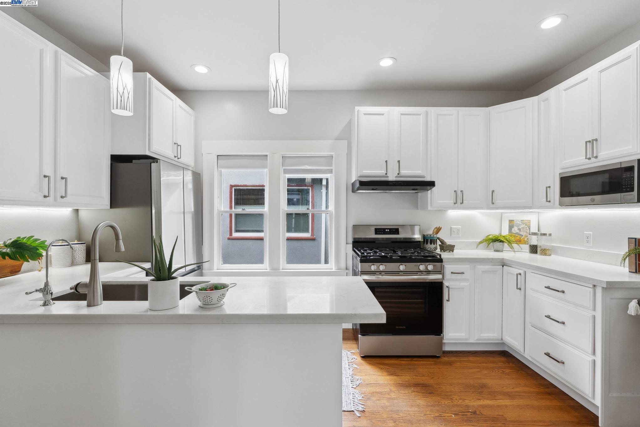 Detail Gallery Image 20 of 49 For 3206 Garfield Ave, Alameda,  CA 94501 - 2 Beds | 1 Baths