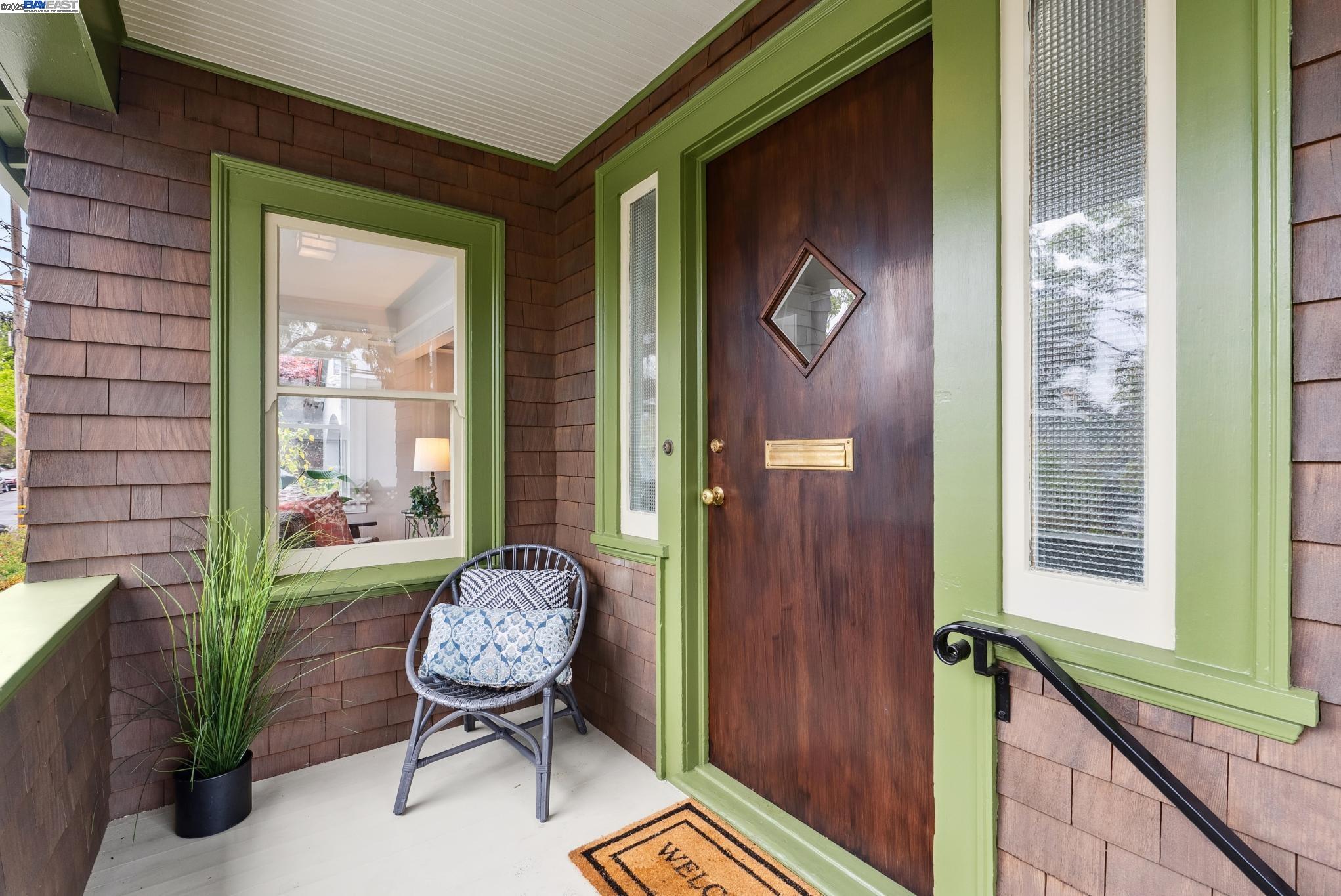 Detail Gallery Image 6 of 49 For 3206 Garfield Ave, Alameda,  CA 94501 - 2 Beds | 1 Baths