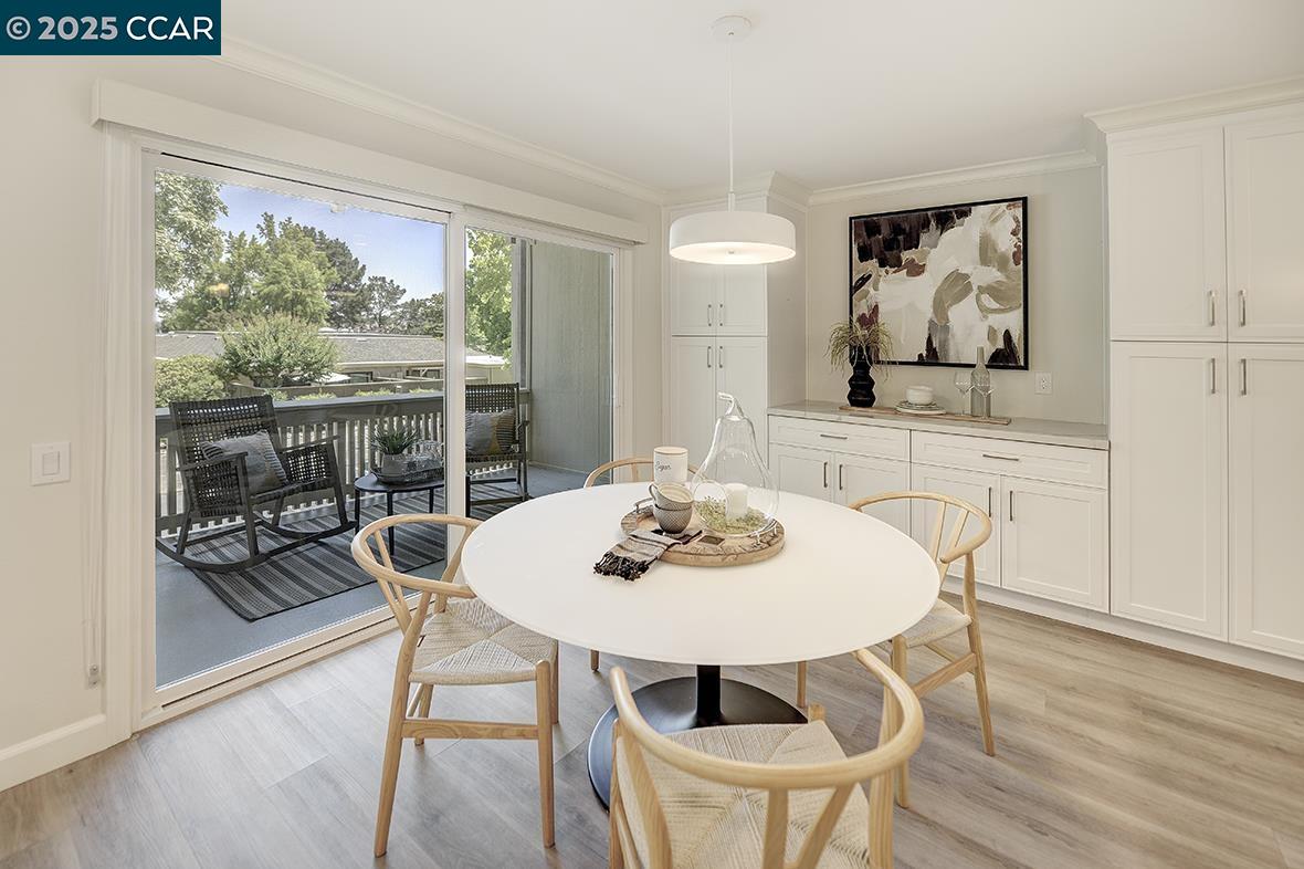 Detail Gallery Image 6 of 52 For 1459 Rockledge Ln #4,  Walnut Creek,  CA 94595 - 2 Beds | 2 Baths