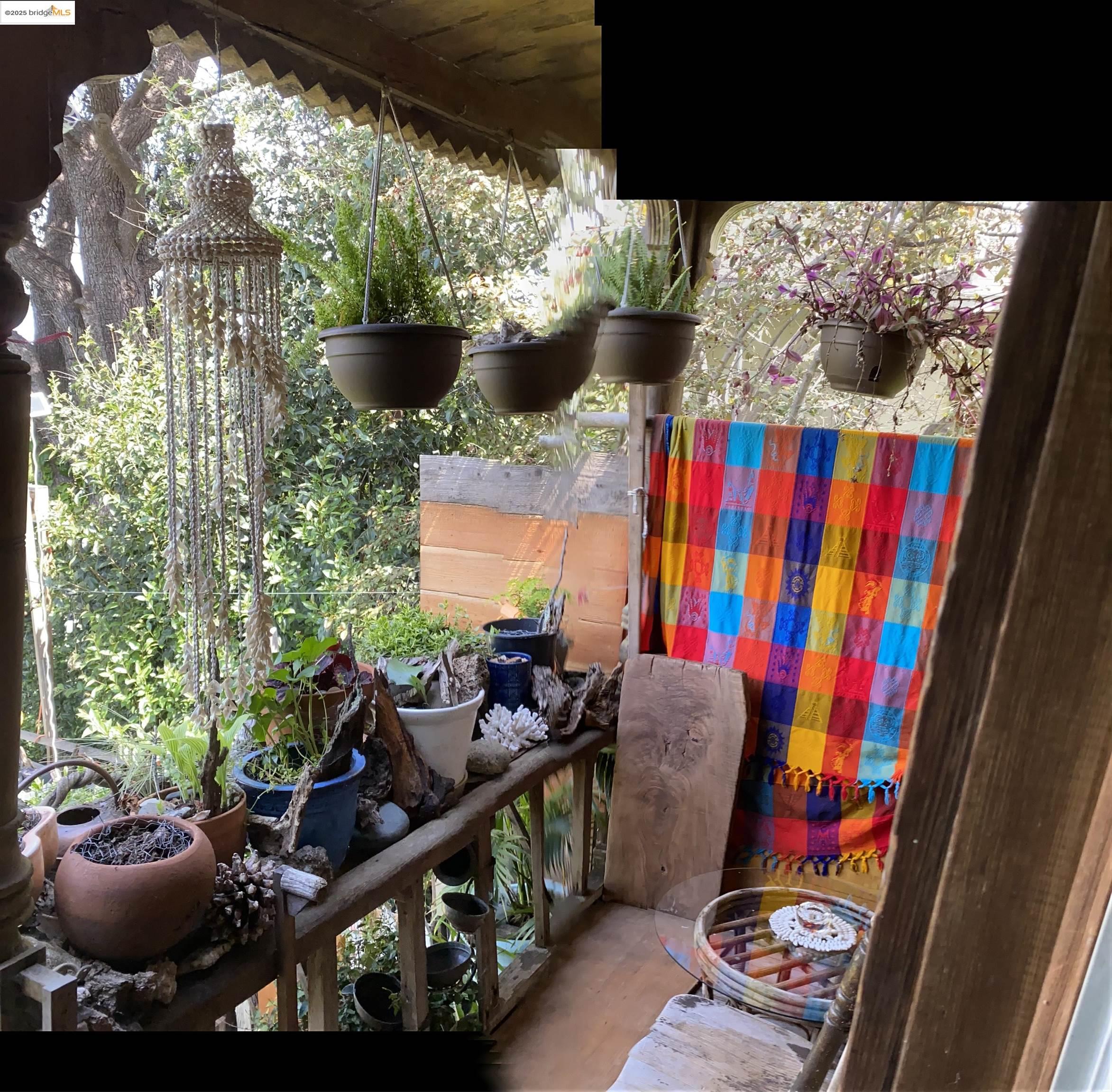 Detail Gallery Image 2 of 18 For 317 Kentucky St, Vallejo,  CA 94590 - 2 Beds | 1 Baths