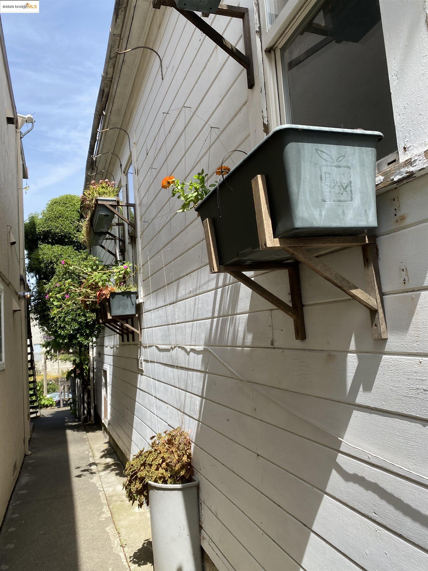 Detail Gallery Image 16 of 18 For 317 Kentucky St, Vallejo,  CA 94590 - 2 Beds | 1 Baths