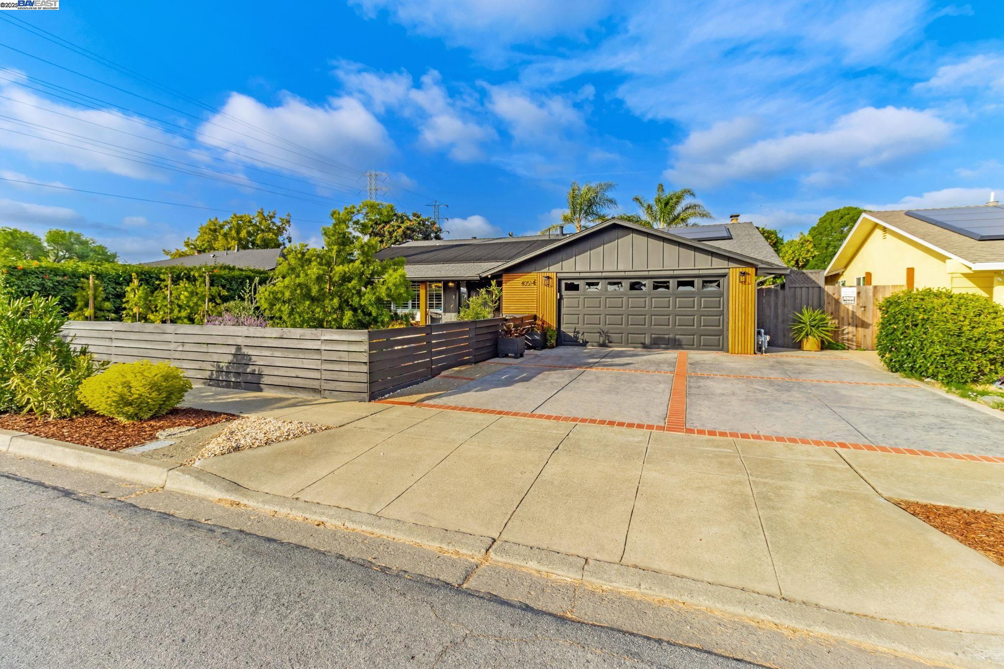 Detail Gallery Image 1 of 1 For 40514 Robin St, Fremont,  CA 94538 - 4 Beds | 2 Baths