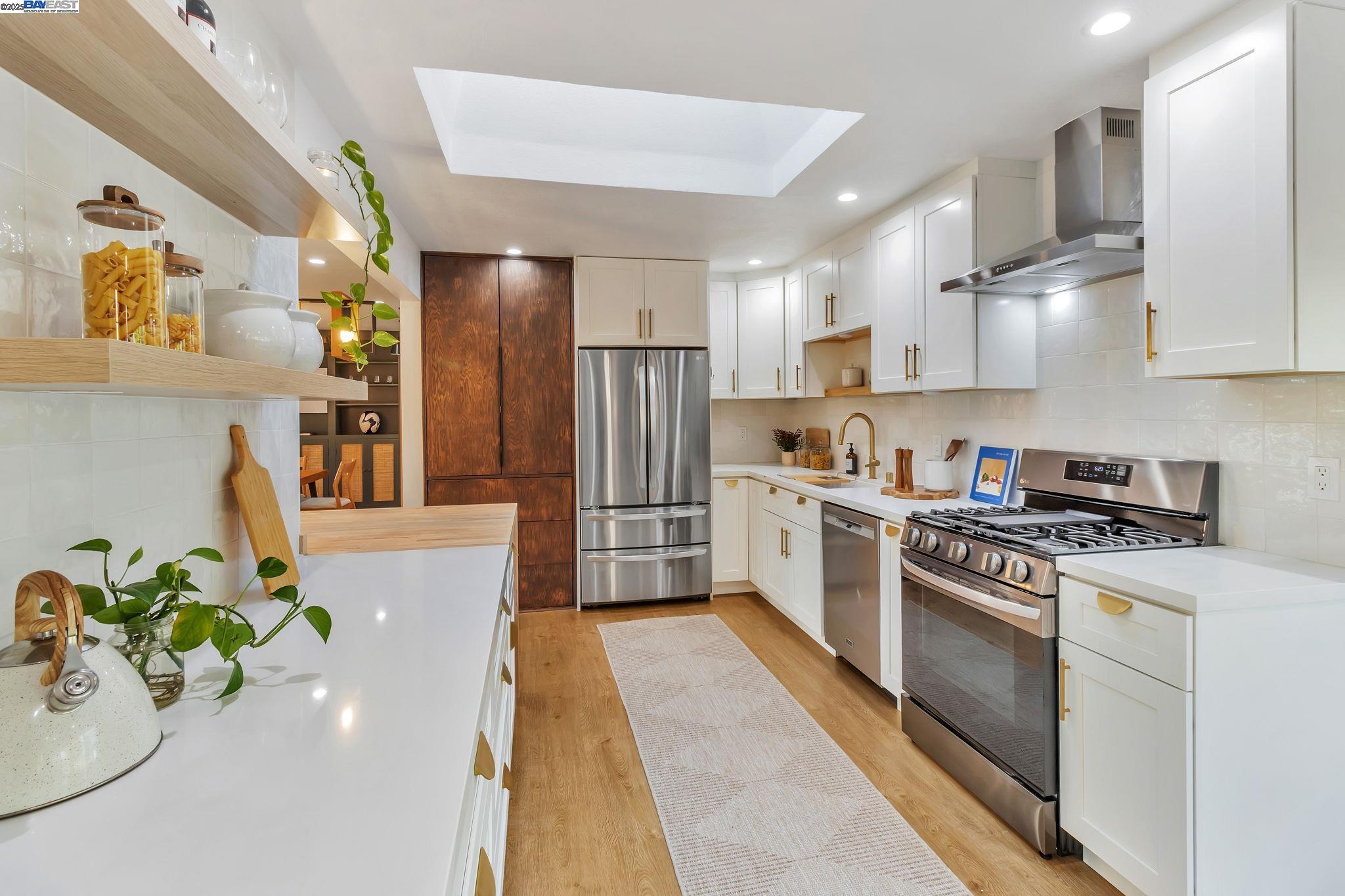 Detail Gallery Image 18 of 47 For 40514 Robin St, Fremont,  CA 94538 - 4 Beds | 2 Baths