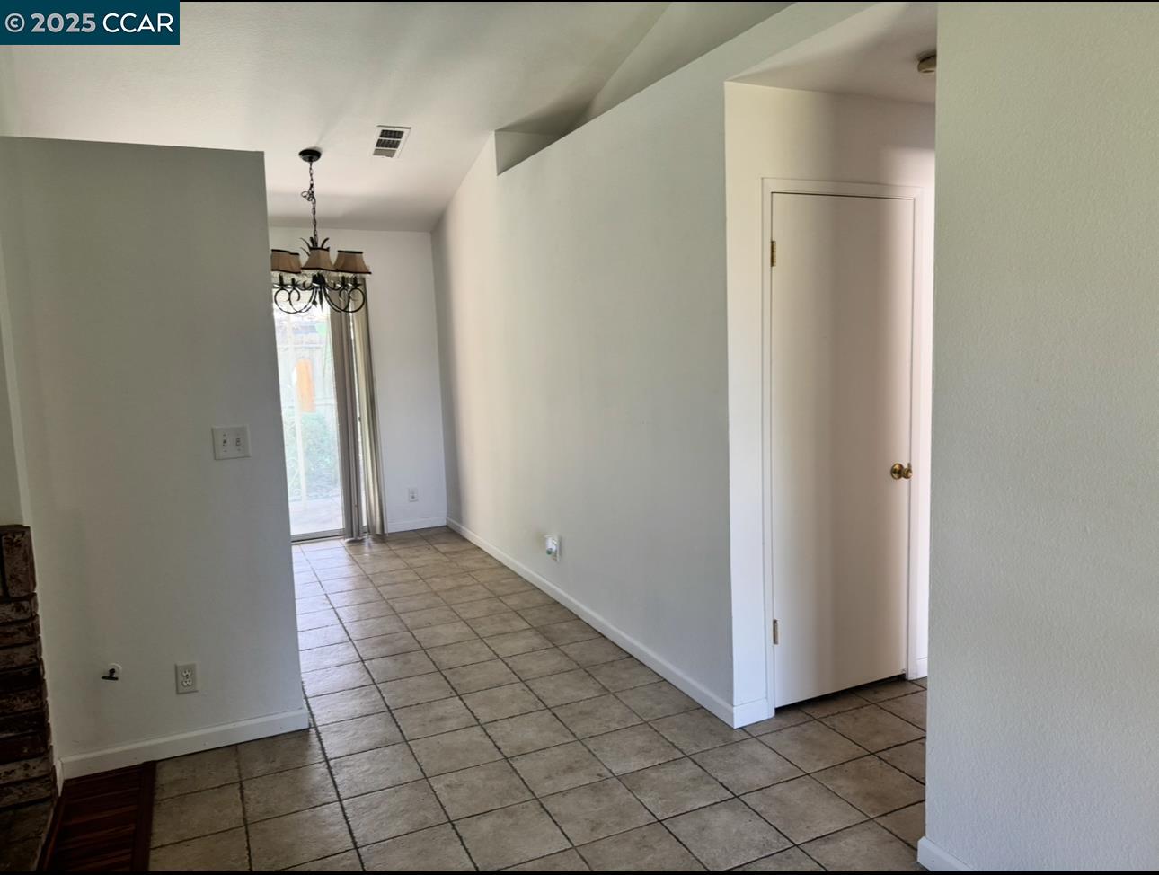 Detail Gallery Image 5 of 28 For 5108 Vigna Way, Salida,  CA 95368 - 3 Beds | 2 Baths