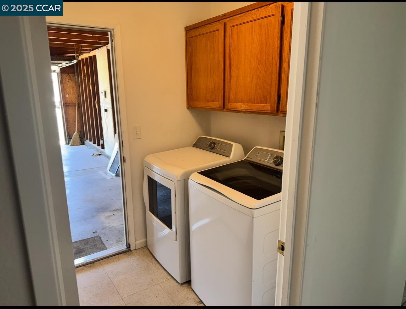 Detail Gallery Image 9 of 28 For 5108 Vigna Way, Salida,  CA 95368 - 3 Beds | 2 Baths