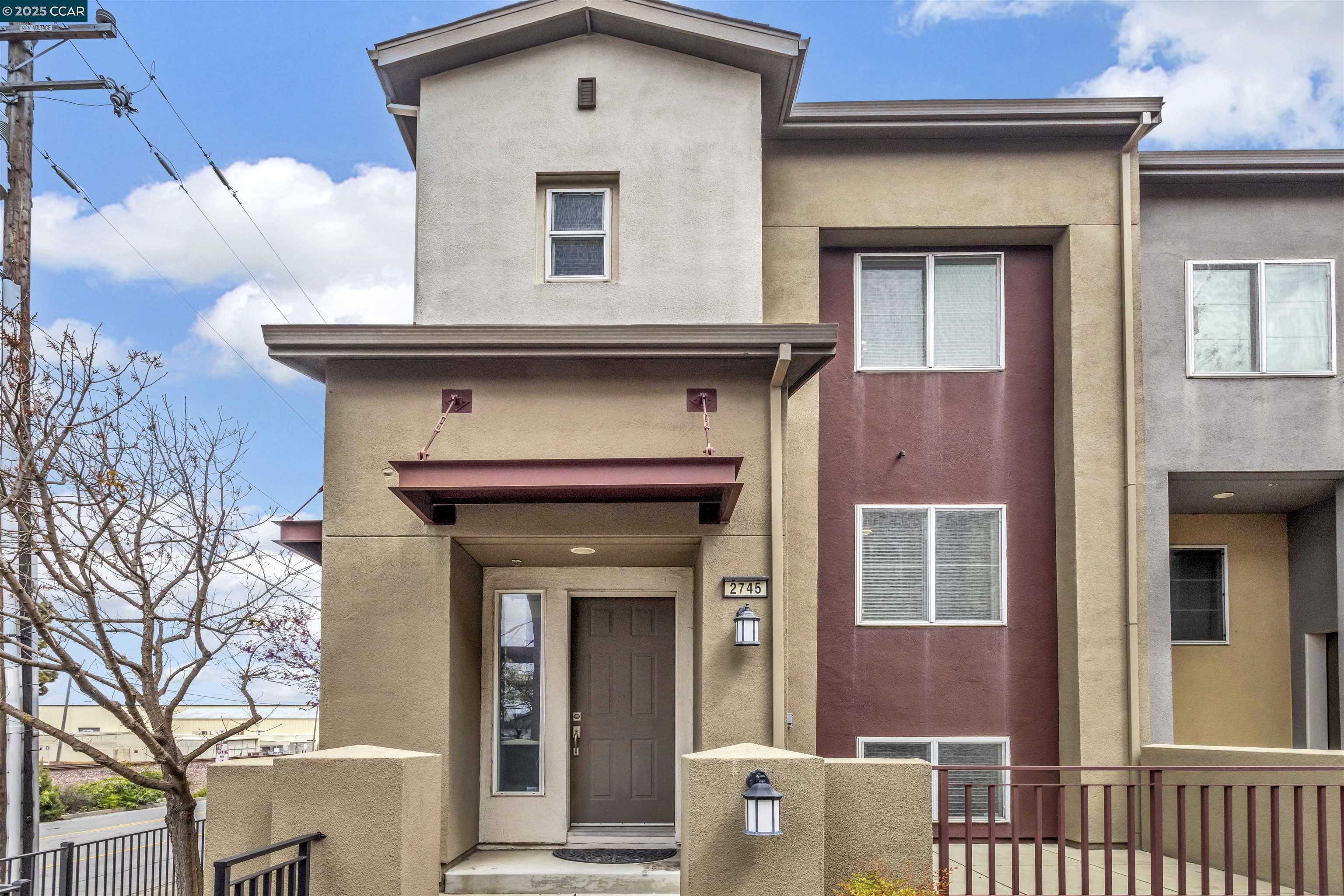 Detail Gallery Image 2 of 41 For 2745 Holly St, San Pablo,  CA 94806 - 3 Beds | 2/1 Baths