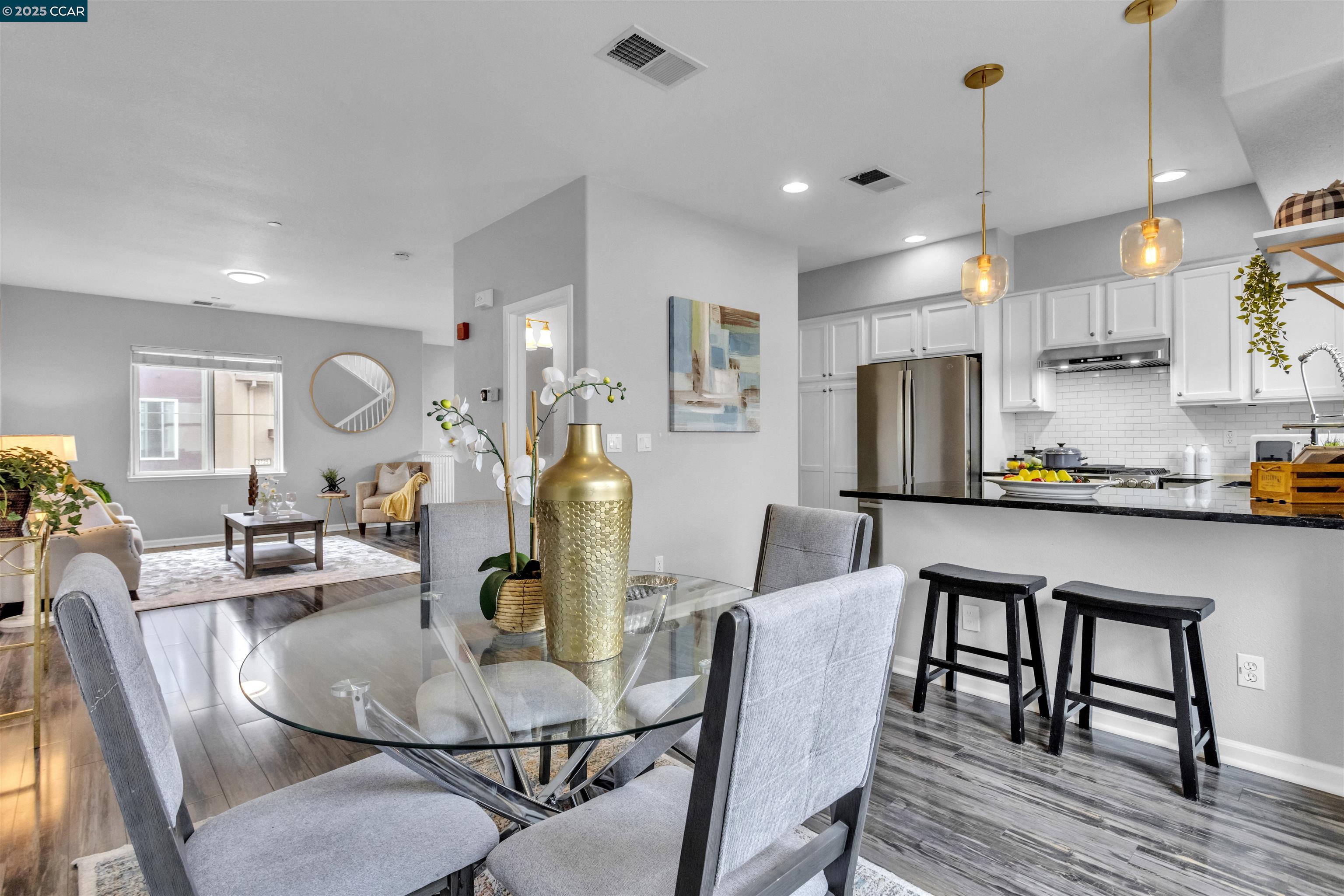 Detail Gallery Image 11 of 41 For 2745 Holly St, San Pablo,  CA 94806 - 3 Beds | 2/1 Baths