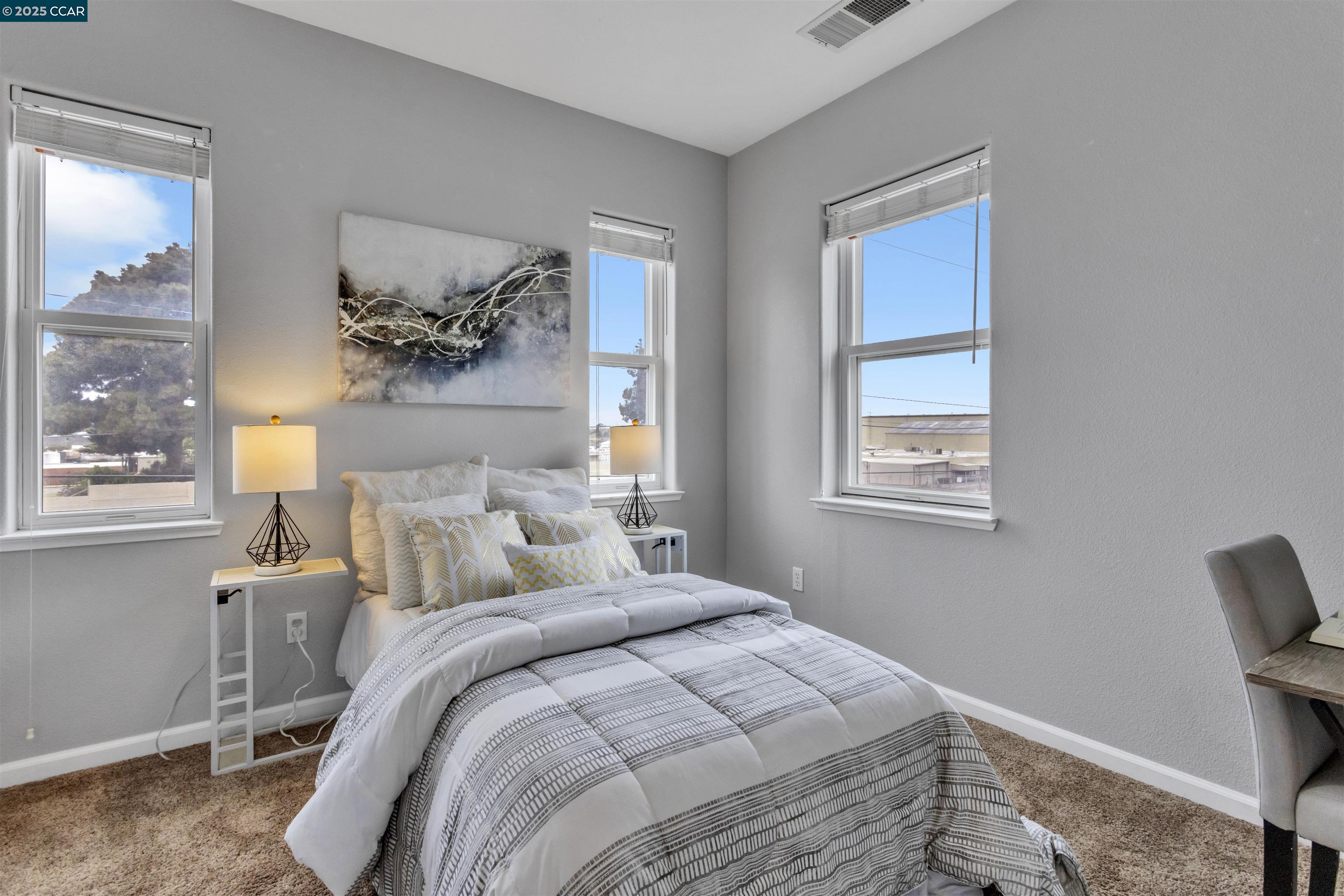 Detail Gallery Image 16 of 41 For 2745 Holly St, San Pablo,  CA 94806 - 3 Beds | 2/1 Baths