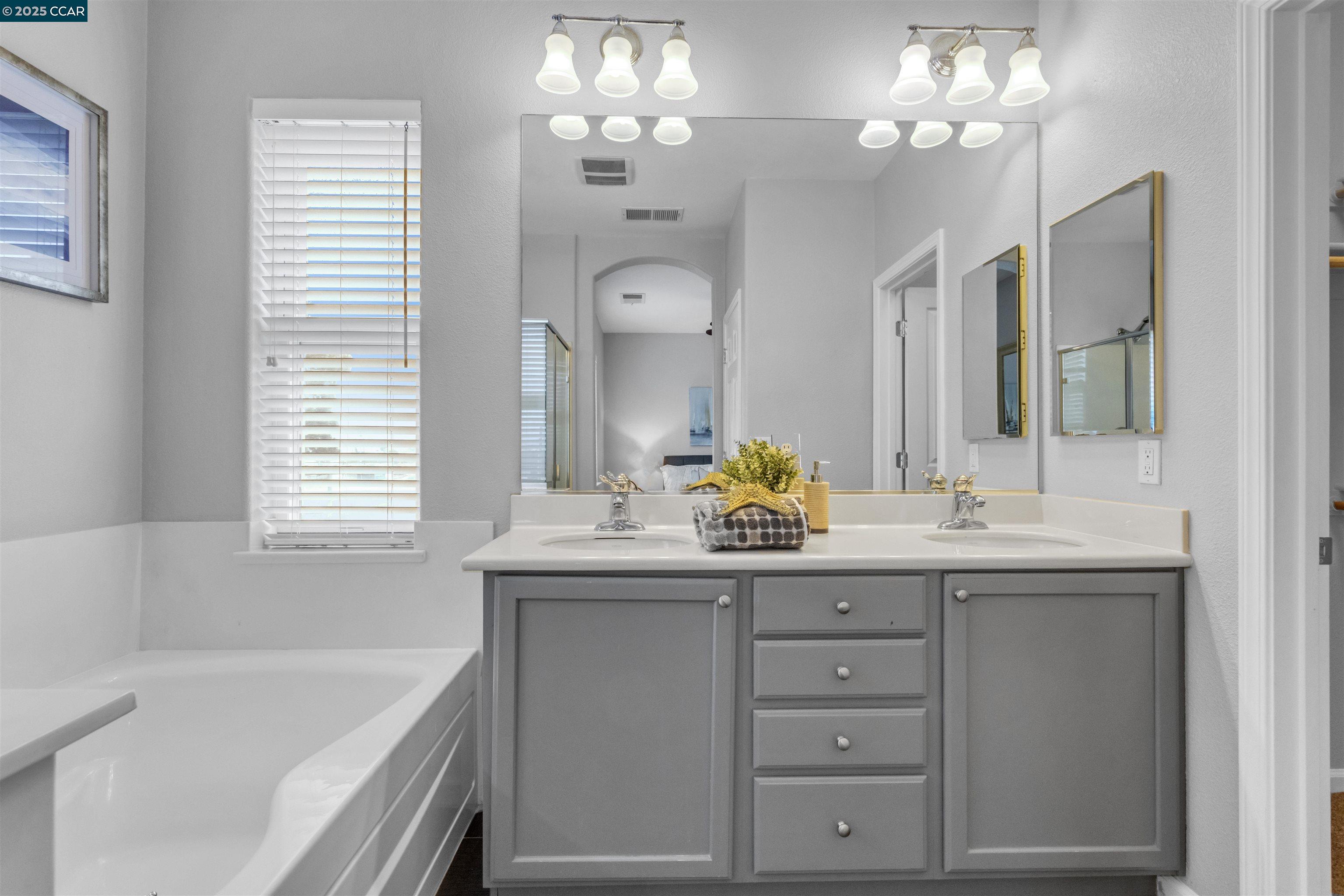Detail Gallery Image 23 of 41 For 2745 Holly St, San Pablo,  CA 94806 - 3 Beds | 2/1 Baths