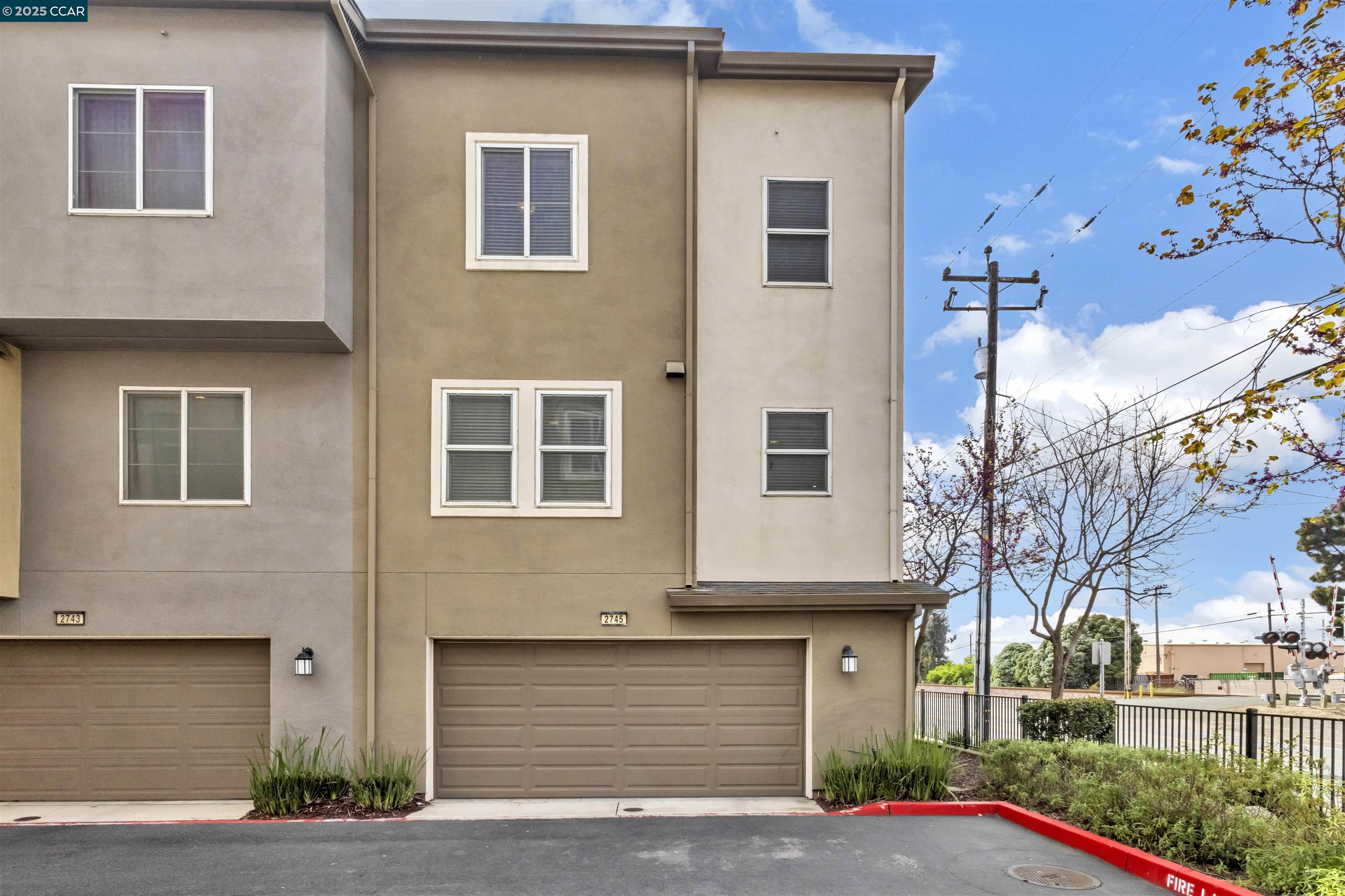 Detail Gallery Image 31 of 41 For 2745 Holly St, San Pablo,  CA 94806 - 3 Beds | 2/1 Baths