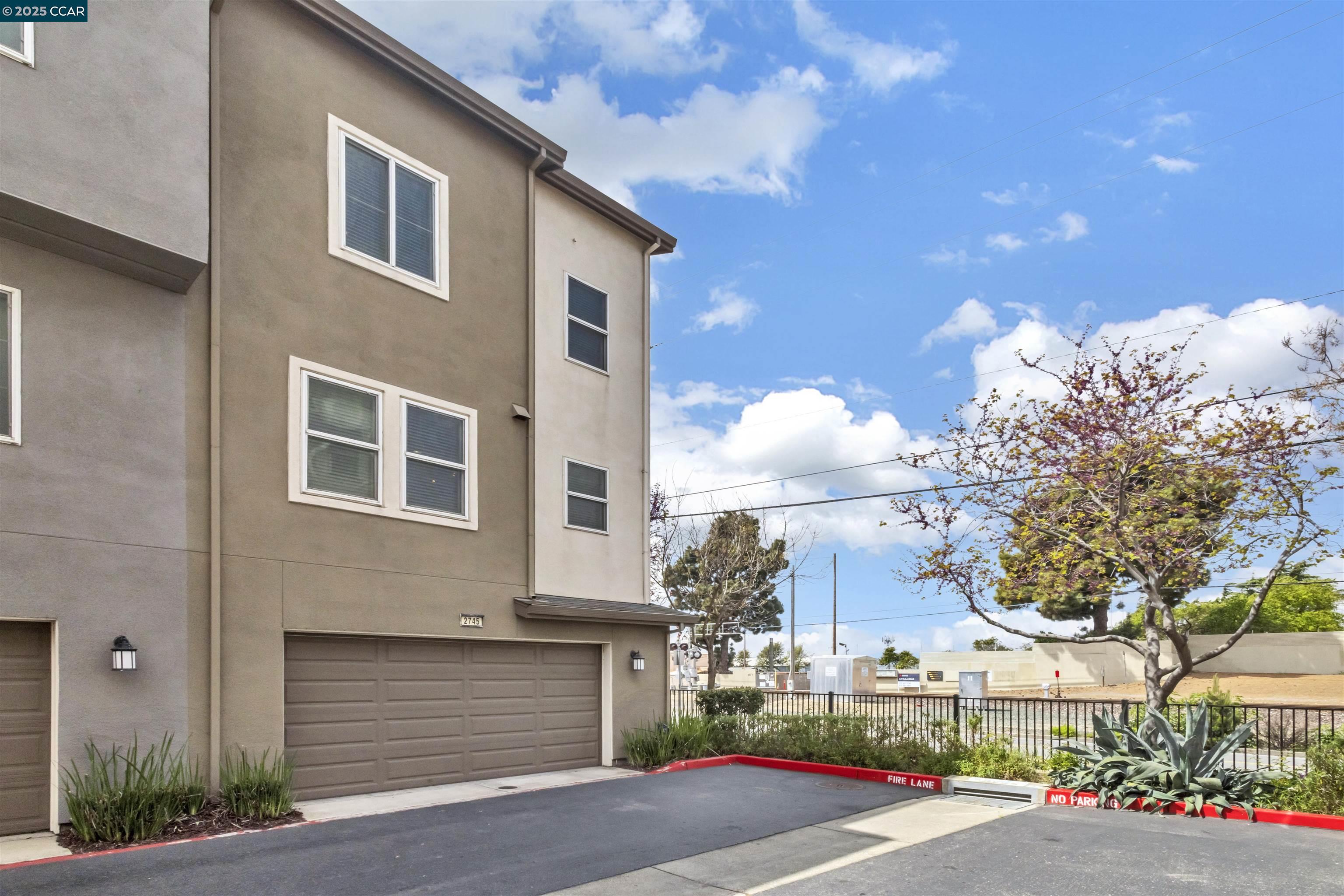 Detail Gallery Image 32 of 41 For 2745 Holly St, San Pablo,  CA 94806 - 3 Beds | 2/1 Baths